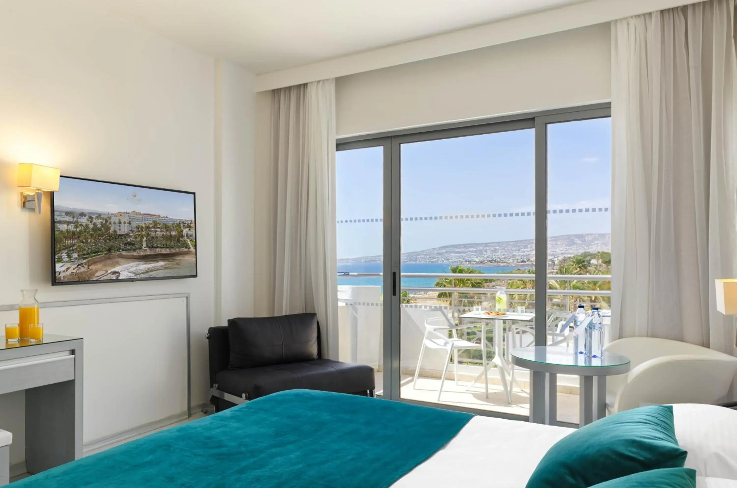 Bedroom, Bed in St George Beach Hotel & Spa Resort Bedroom, Bed in St George Beach Hotel & Spa Resort