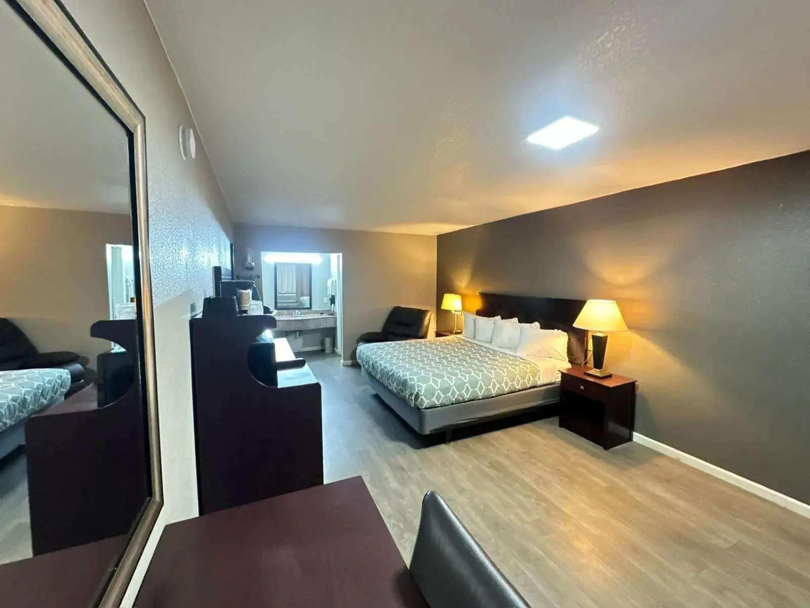 Loyalty Inn Gainesville Loyalty Inn Gainesville