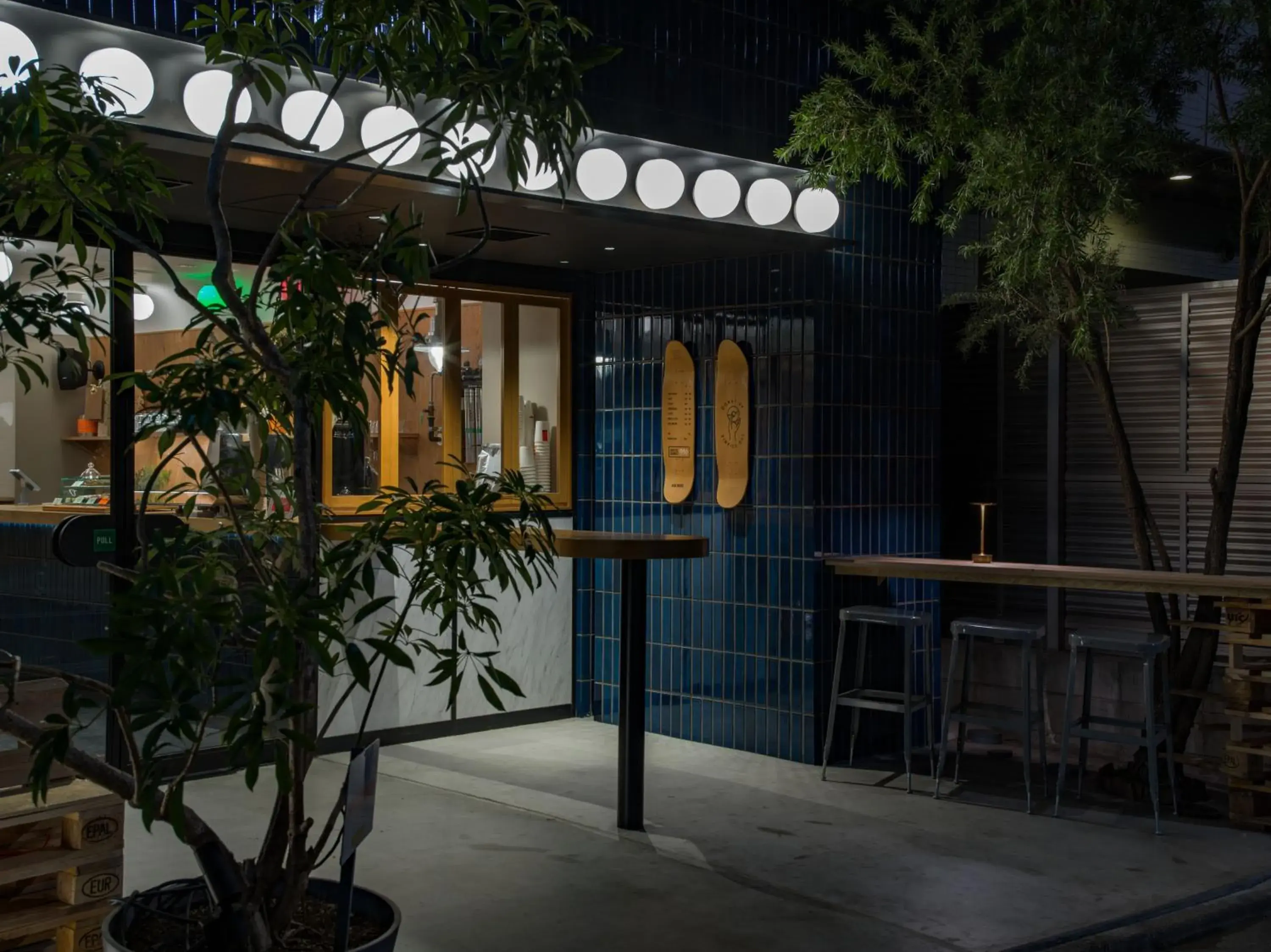 Property building in CAFE/MINIMAL HOTEL OUR OUR Property building in CAFE/MINIMAL HOTEL OUR OUR