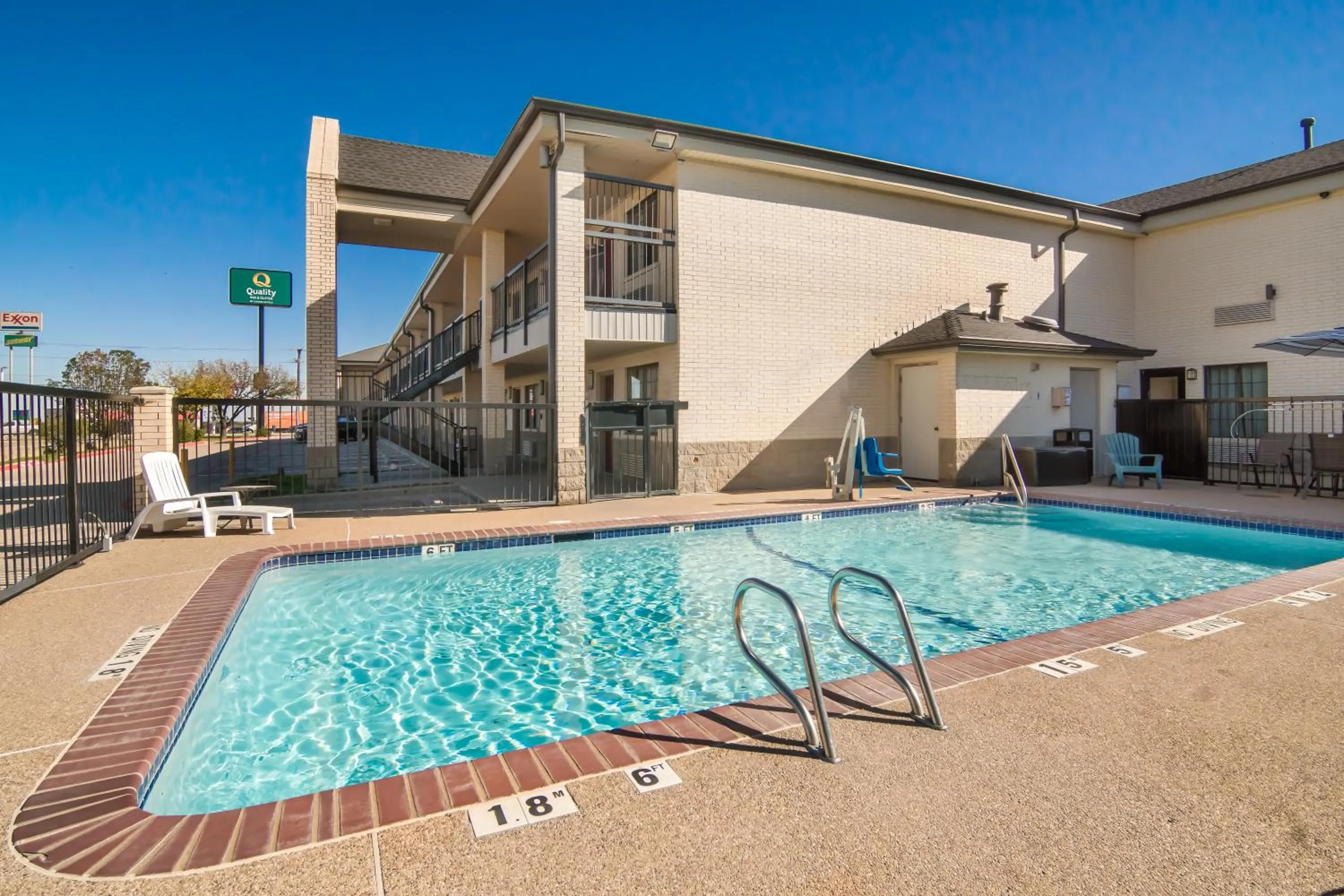 Property building in Quality Inn & Suites Weatherford