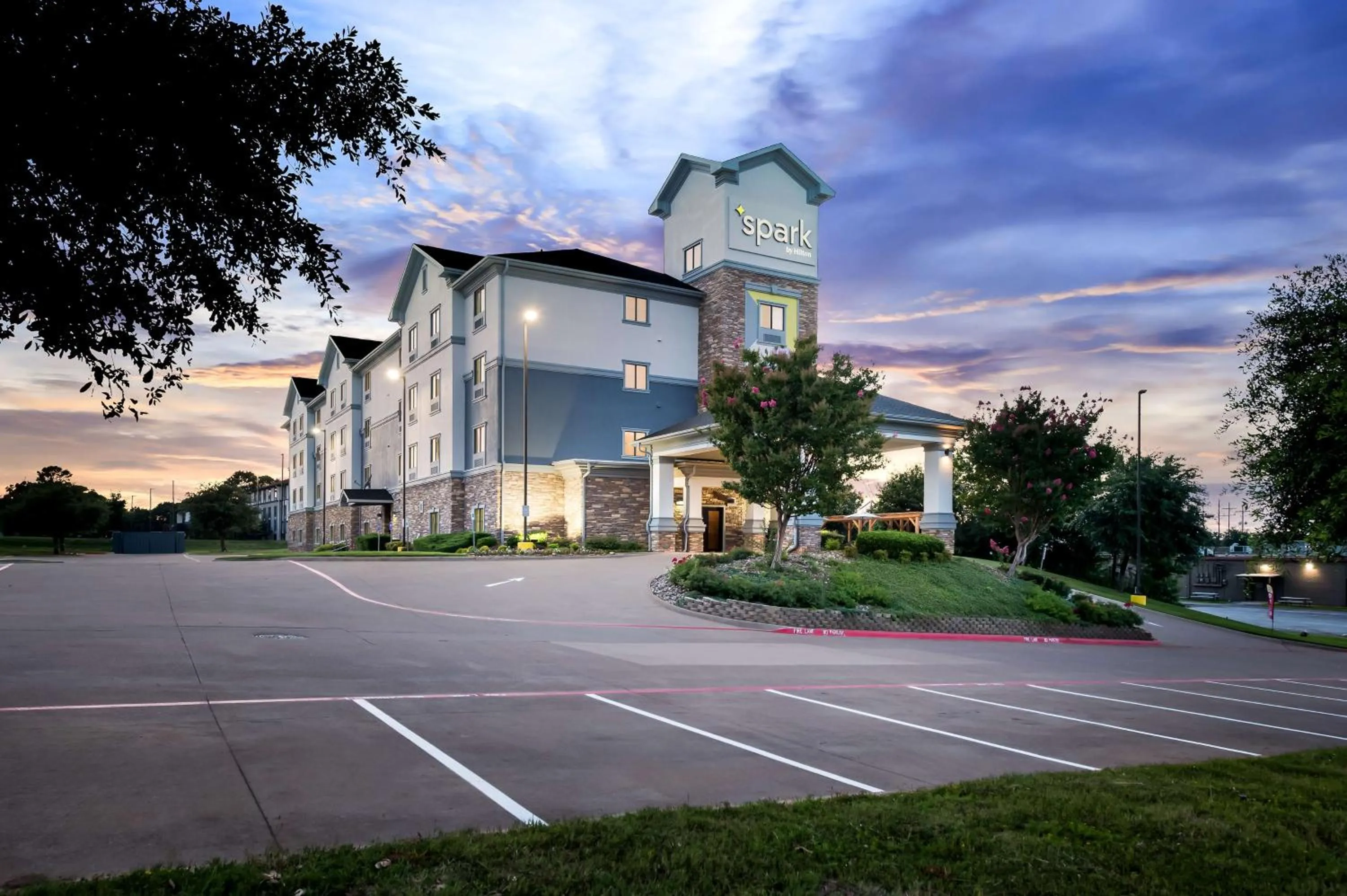 Property building in Hawthorn Suites by Wyndham Longview