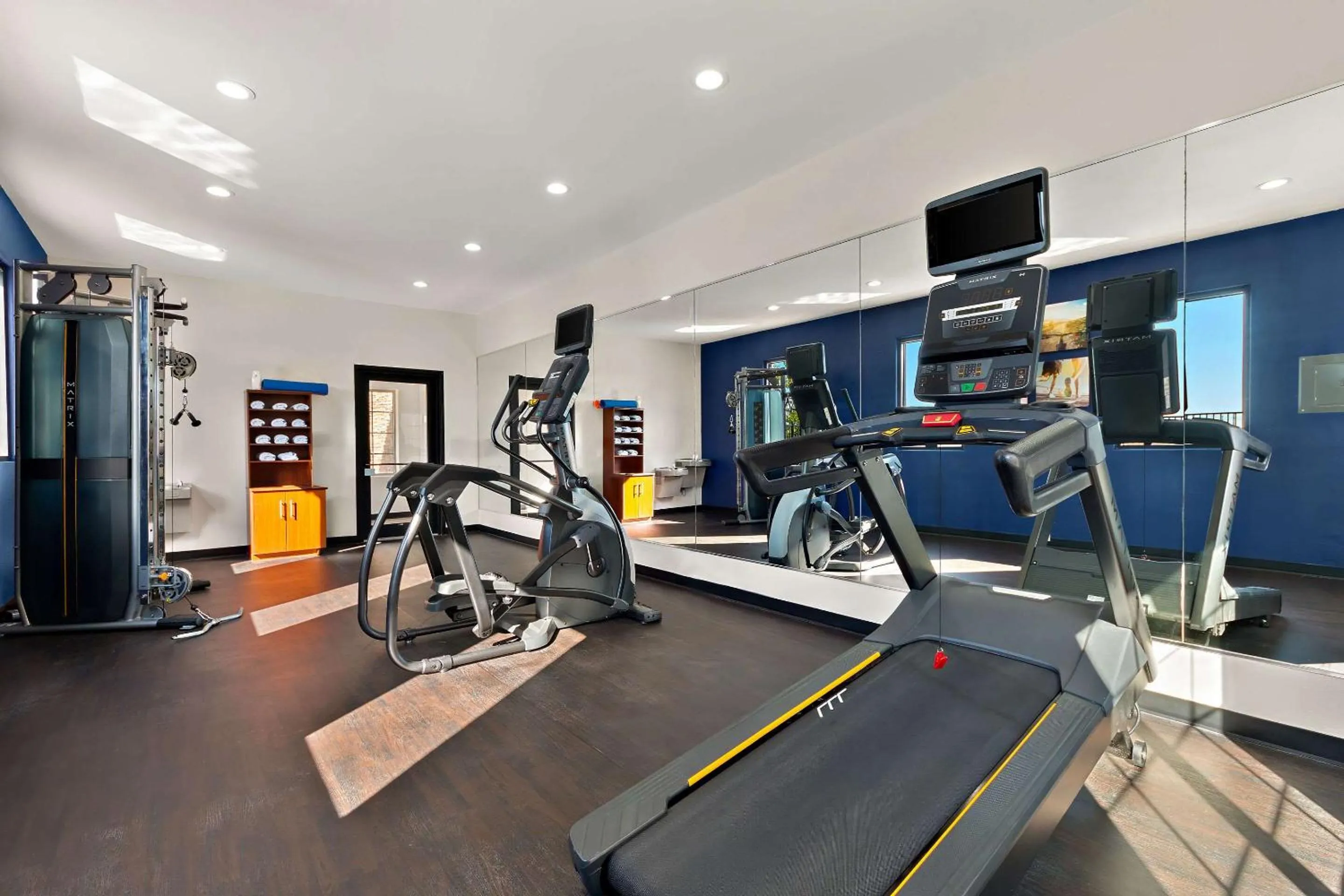Fitness centre/facilities in Comfort Suites Bastrop