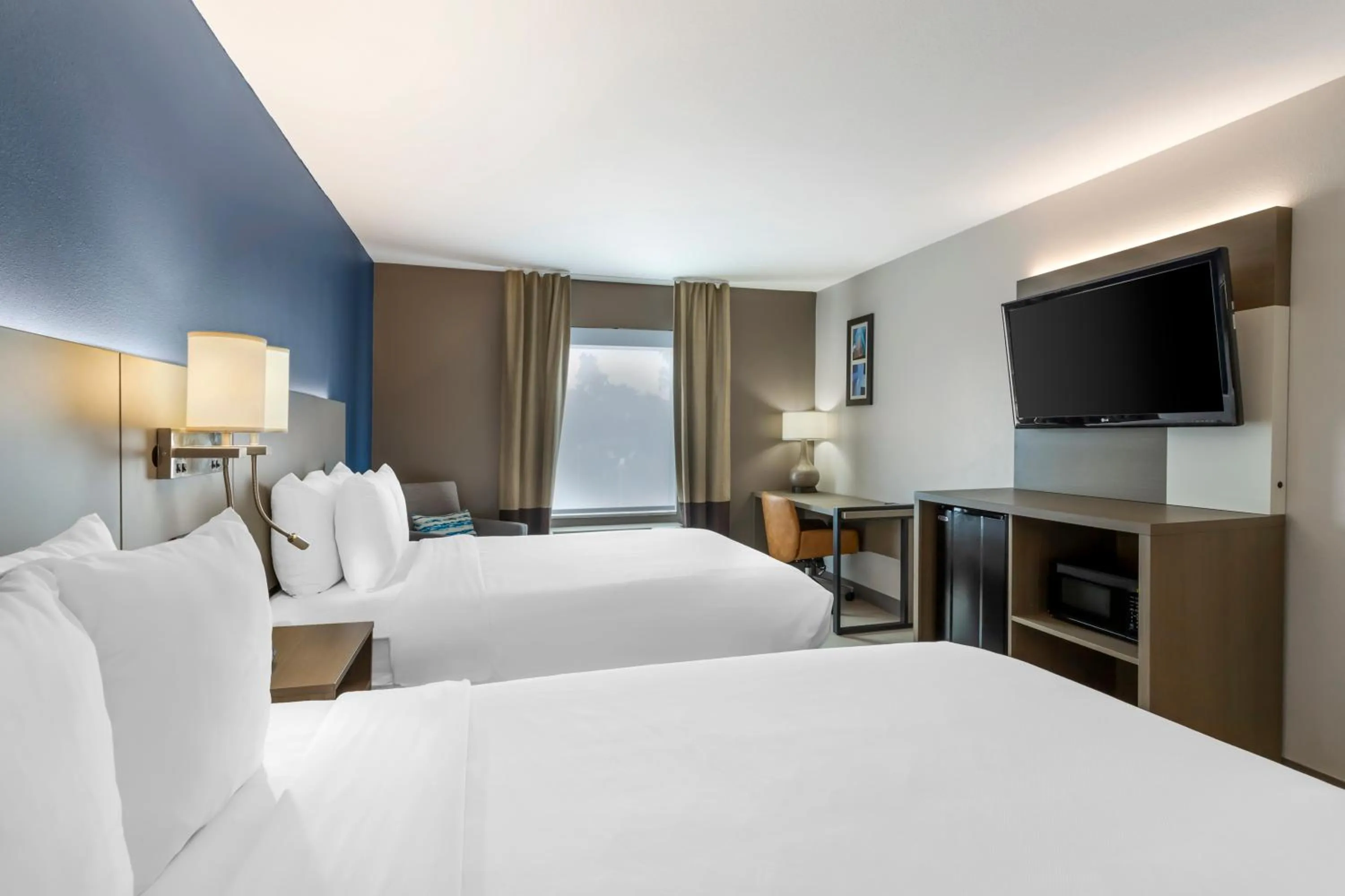 Bed in Comfort Inn & Suites Houston FM1960 - Champions