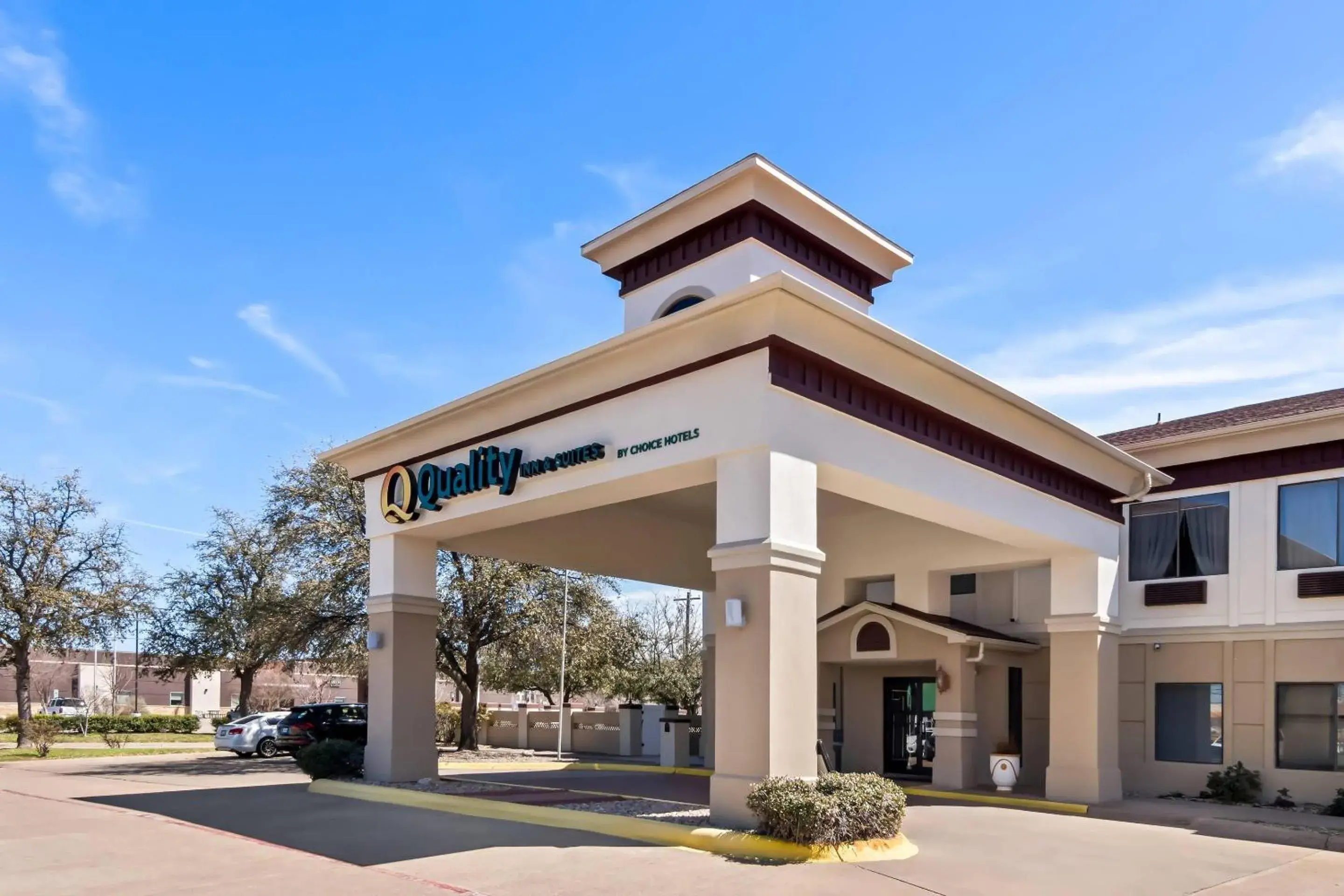 Property building in Quality Inn & Suites - Granbury Property building in Quality Inn & Suites - Granbury