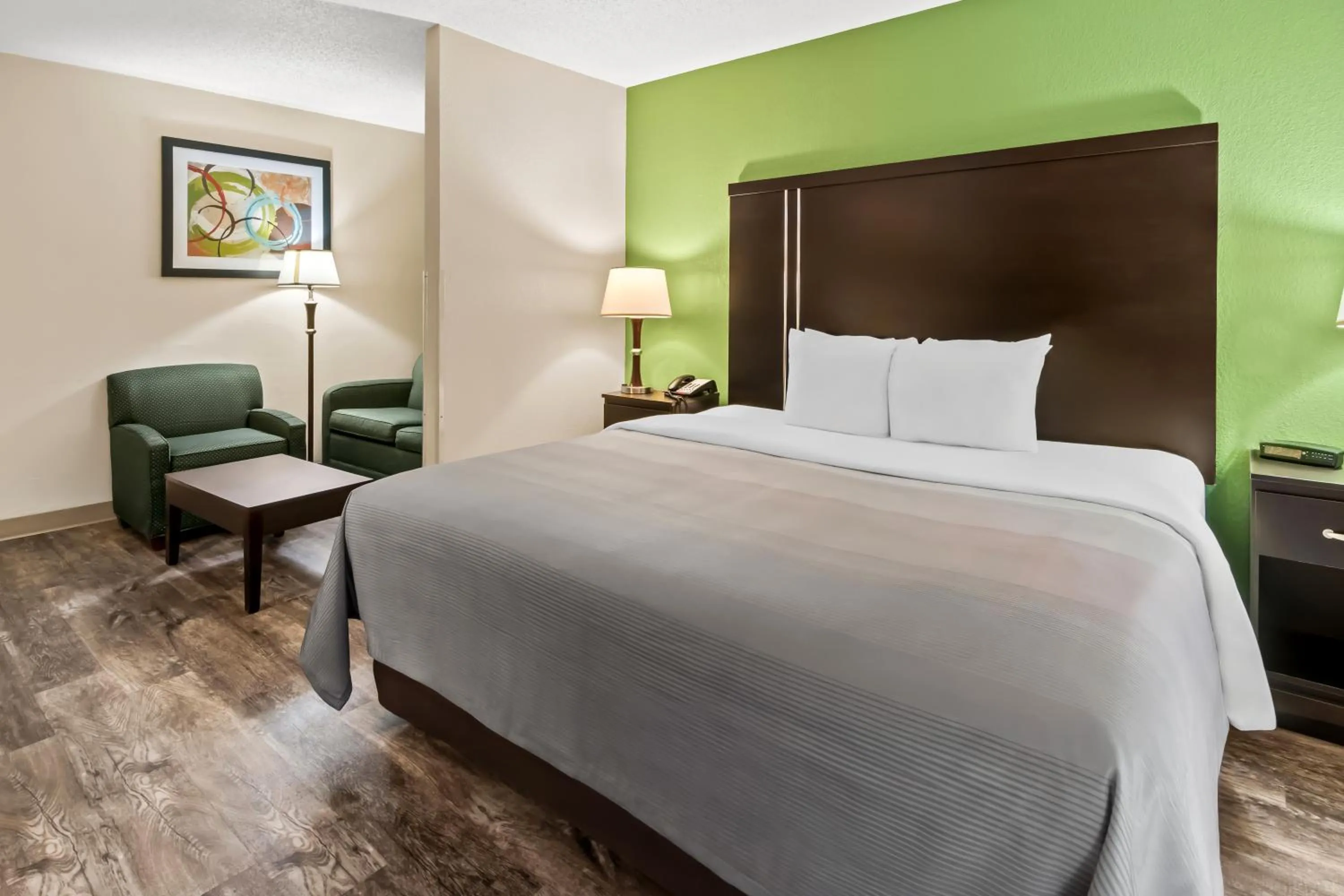 Bedroom, Bed in Quality Inn & Suites - Granbury