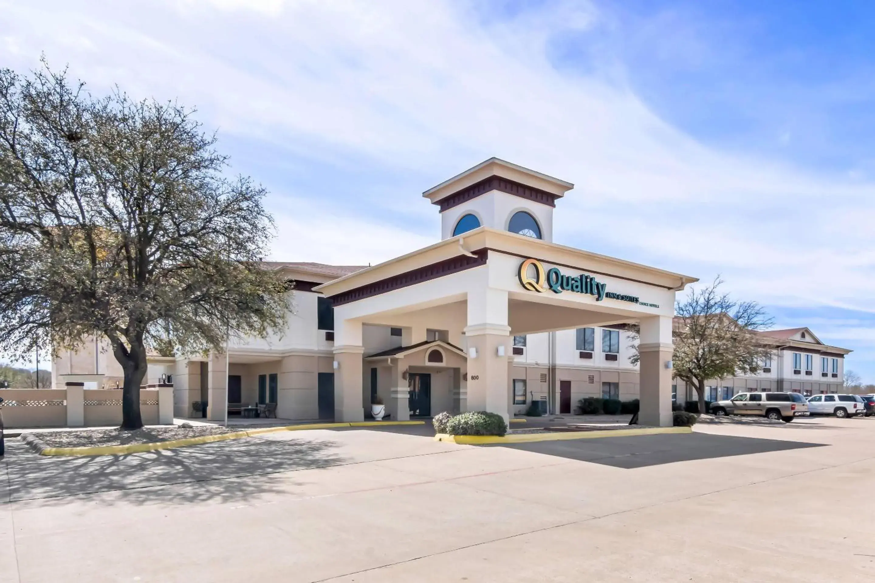 Property building in Quality Inn & Suites - Granbury Property building in Quality Inn & Suites - Granbury
