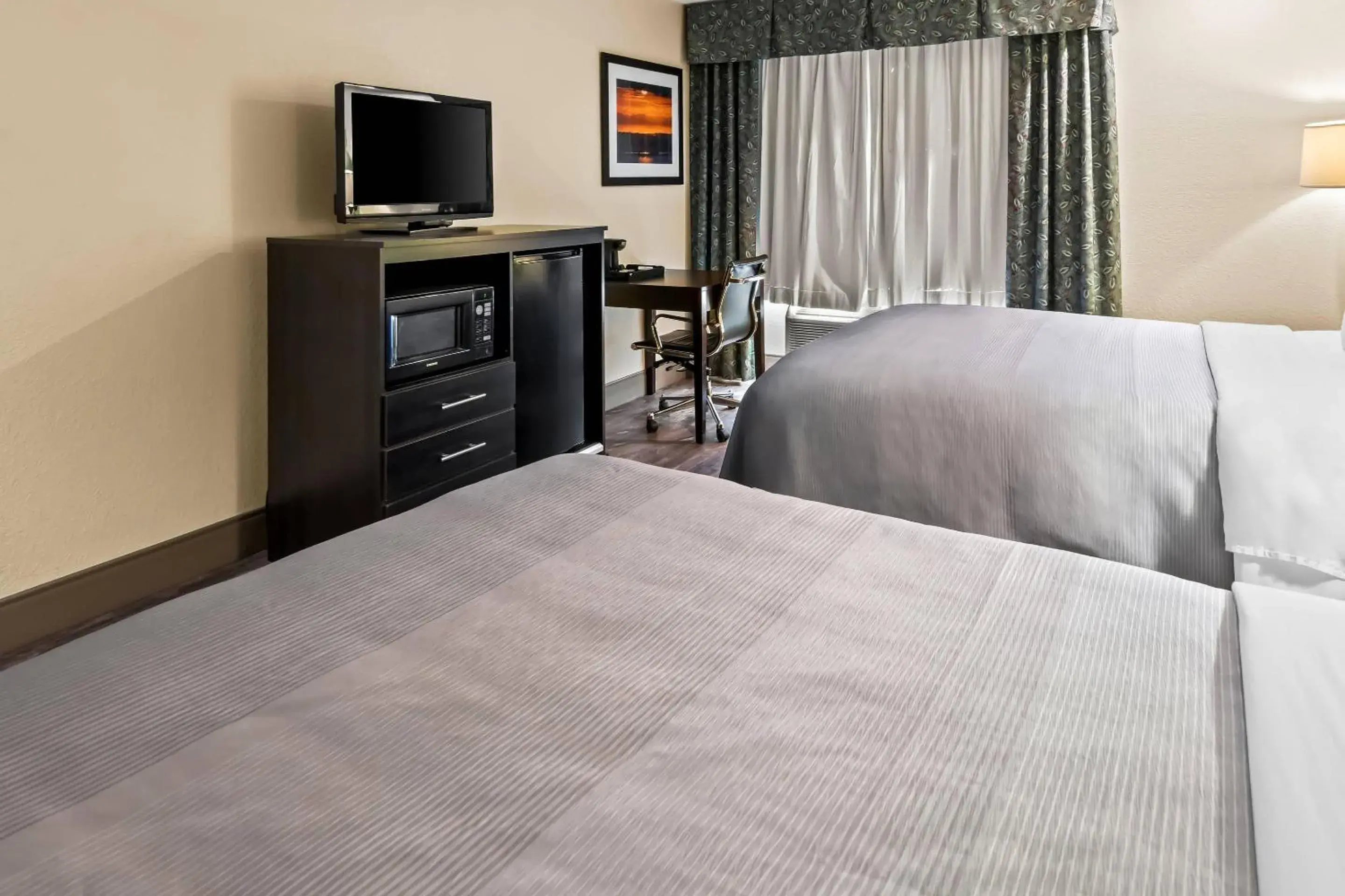 Bedroom, Bed in Quality Inn & Suites - Granbury Bedroom, Bed in Quality Inn & Suites - Granbury