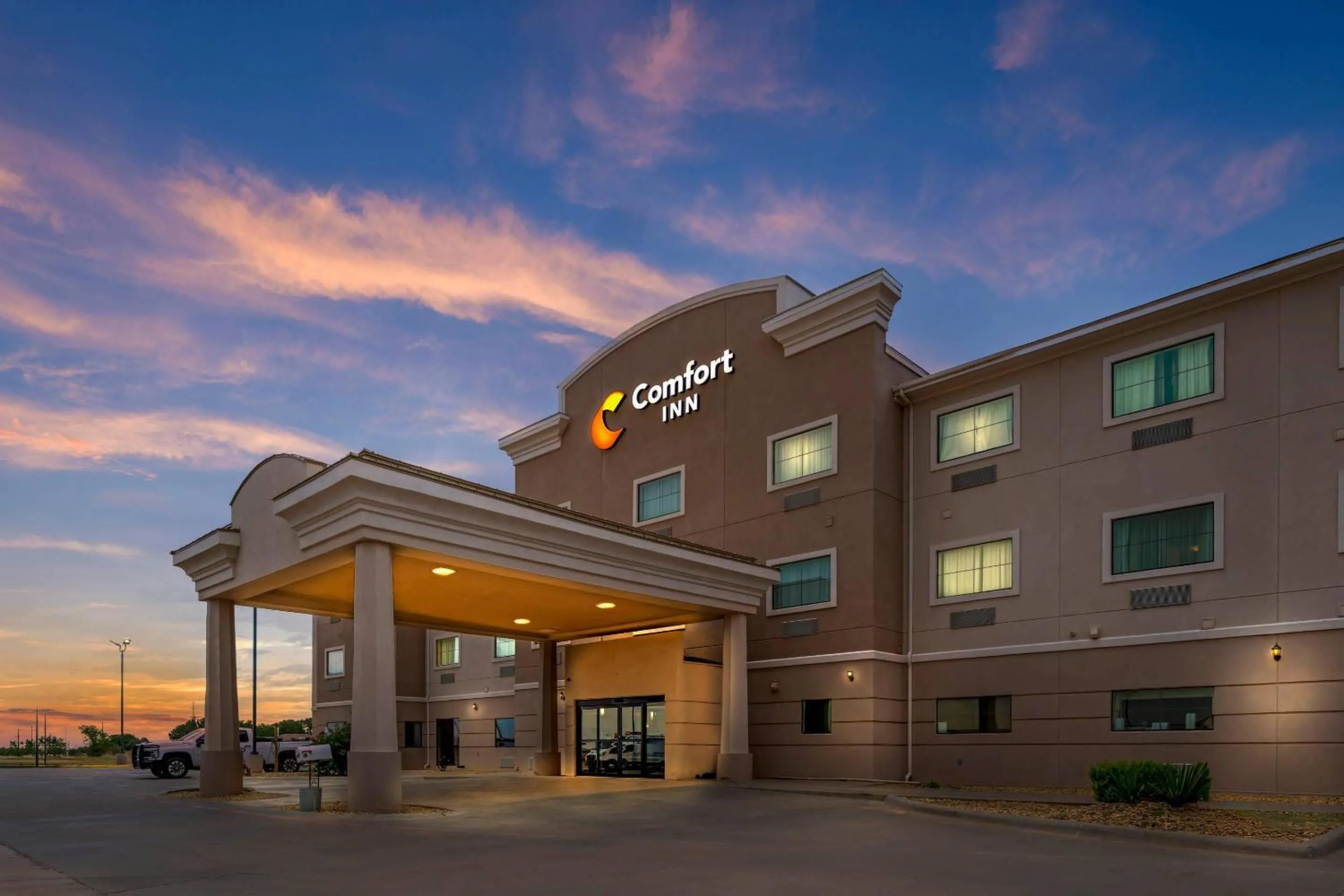 Property building in Comfort Inn I-20 Midland Stanton
