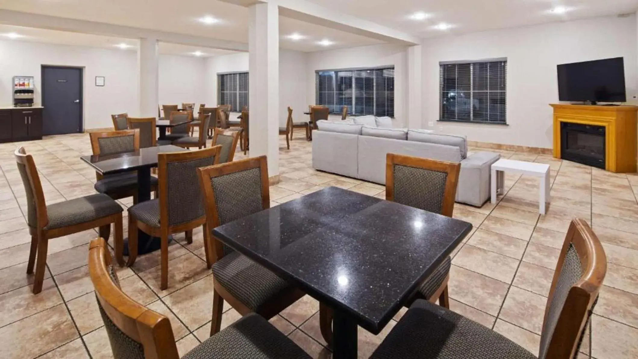 Breakfast in Pulse Pnt Stes at Fort Sam Hou Breakfast in Pulse Pnt Stes at Fort Sam Hou