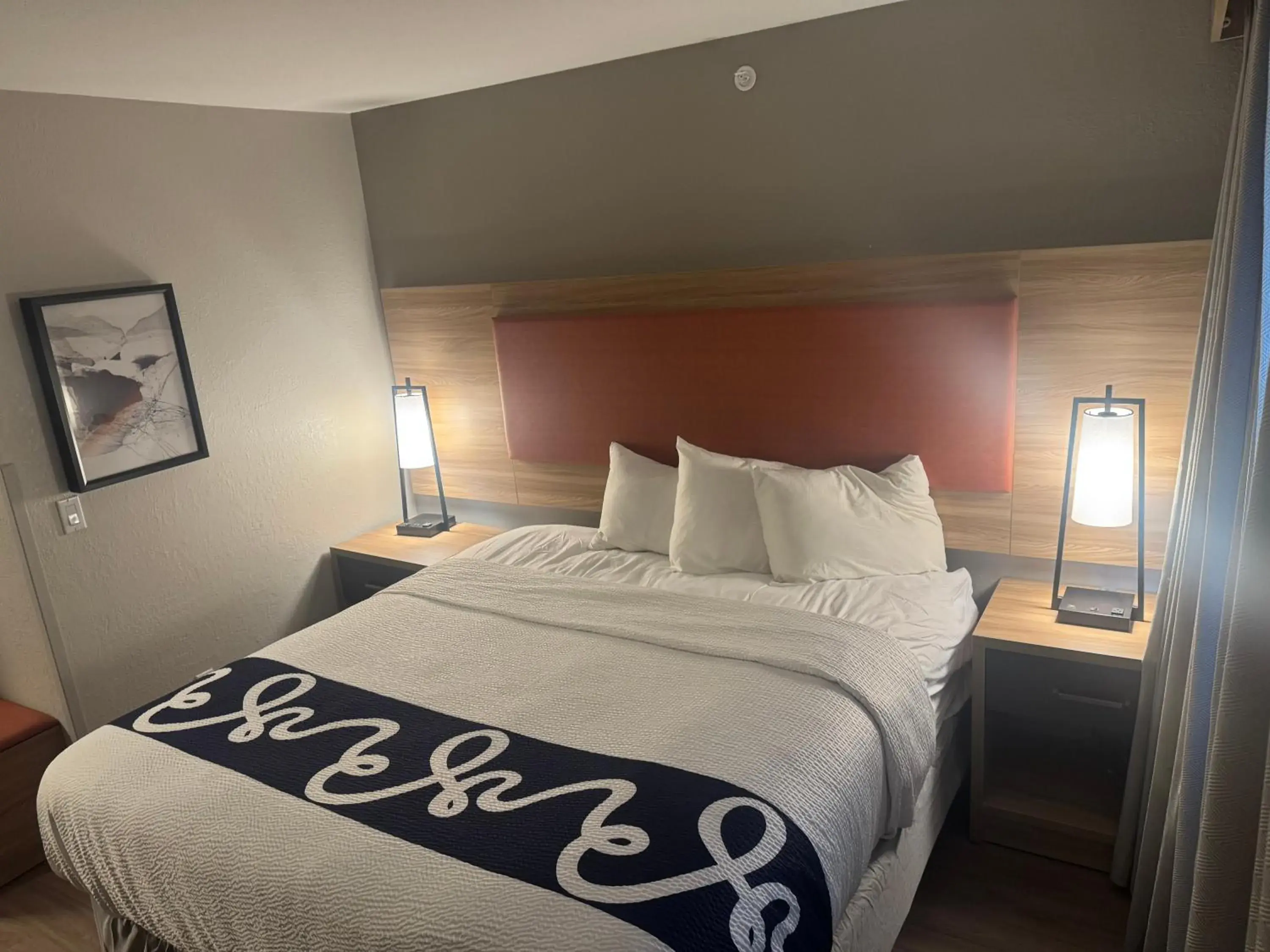 Bed in Pulse Pnt Stes at Fort Sam Hou Bed in Pulse Pnt Stes at Fort Sam Hou