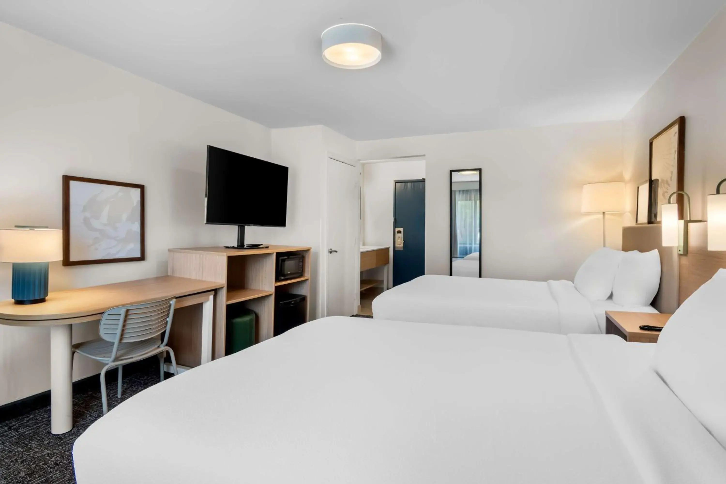 Bedroom, Bed in Spark By Hilton Grapevine DFW North Bedroom, Bed in Spark By Hilton Grapevine DFW North