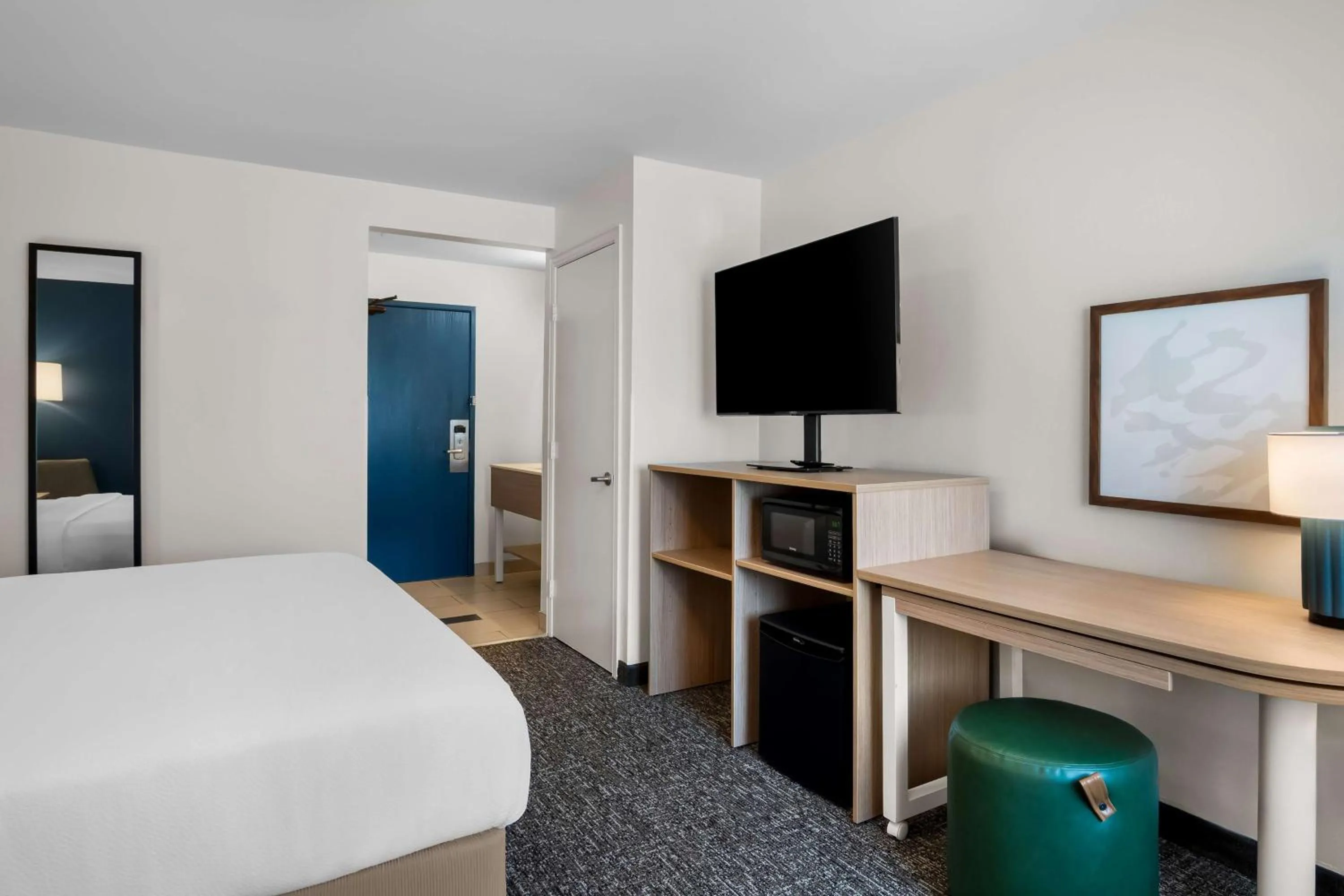 Bedroom, Bed in Spark By Hilton Grapevine DFW North