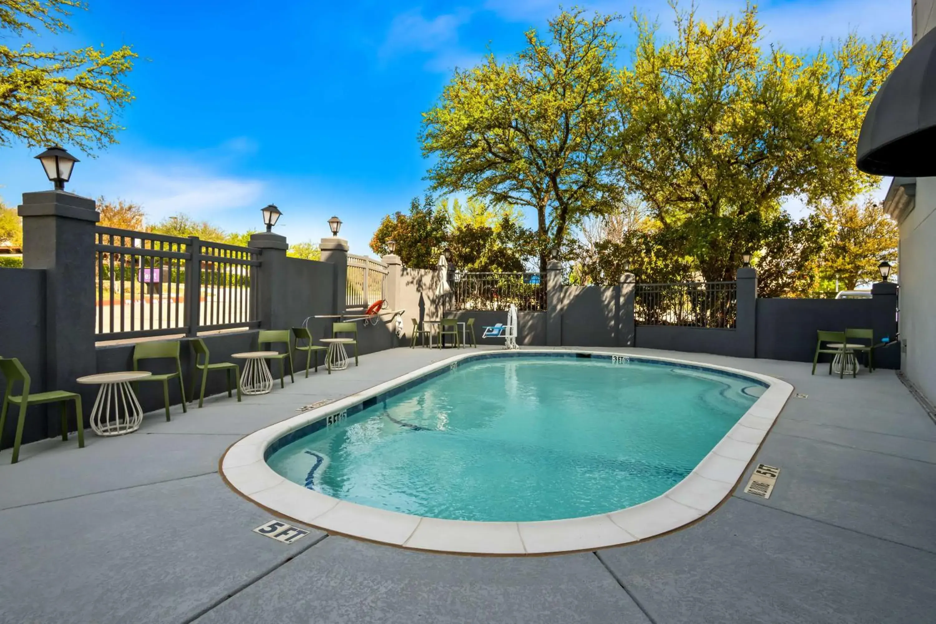 Pool view in Spark By Hilton Grapevine DFW North Pool view in Spark By Hilton Grapevine DFW North