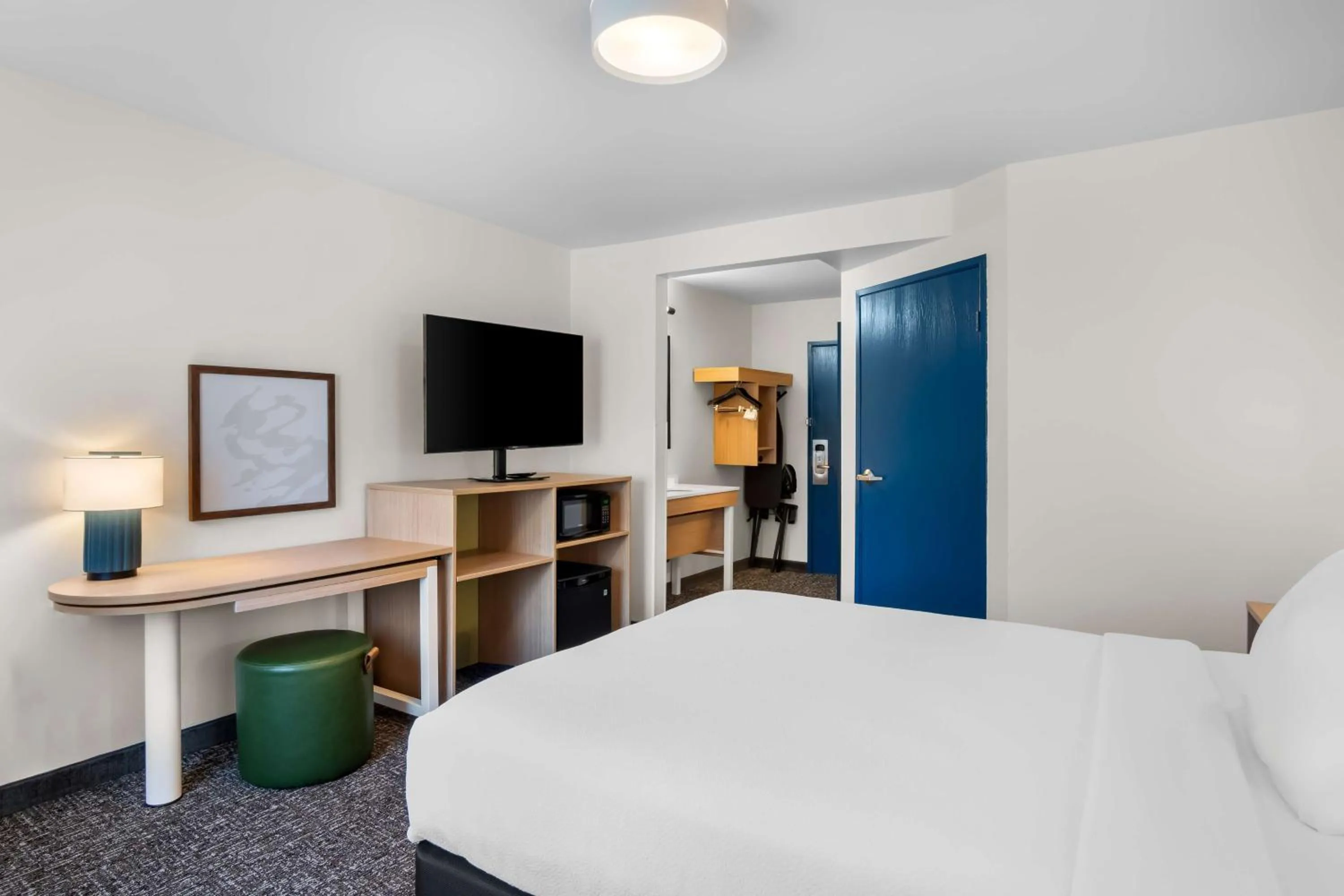 Bedroom, Bed in Spark By Hilton Grapevine DFW North