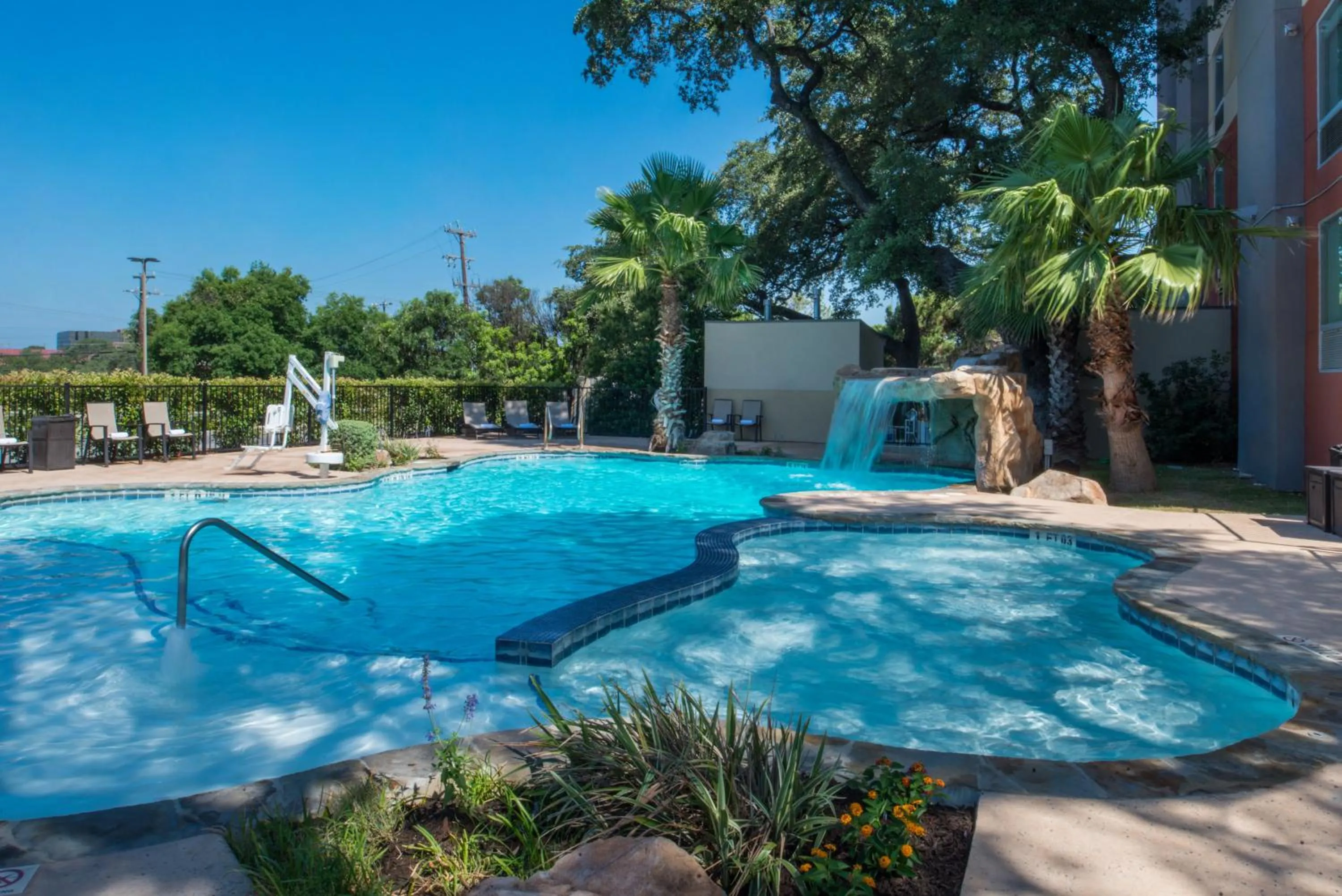 Swimming pool in Holiday Inn Express & Suites San Antonio Medical - Six Flags by IHG