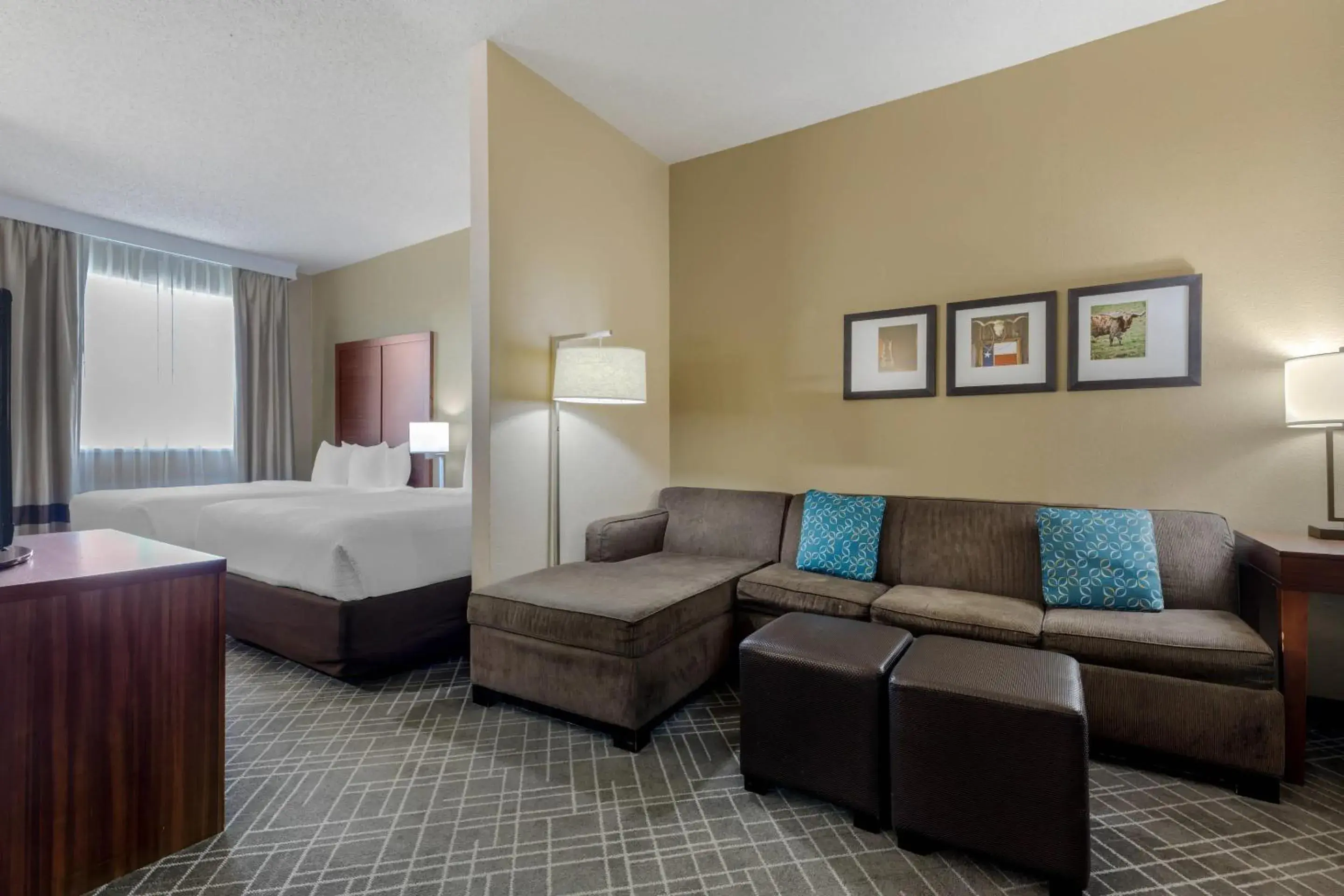 Queen Suite with Two Queen Beds - Non-Smoking in Comfort Suites Waco North - Near University Area Queen Suite with Two Queen Beds - Non-Smoking in Comfort Suites Waco North - Near University Area