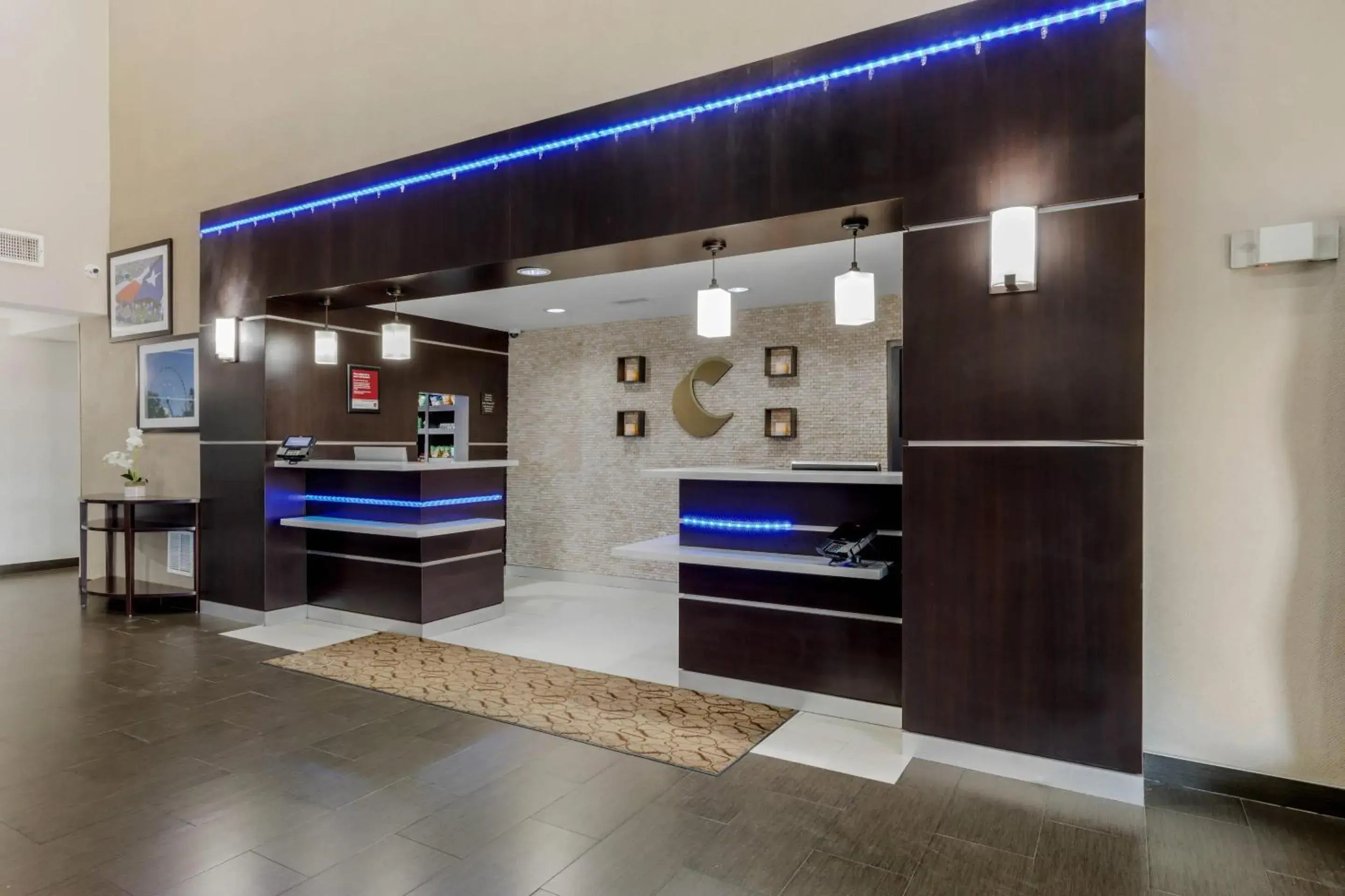 Lobby or reception in Comfort Suites Waco North - Near University Area Lobby or reception in Comfort Suites Waco North - Near University Area