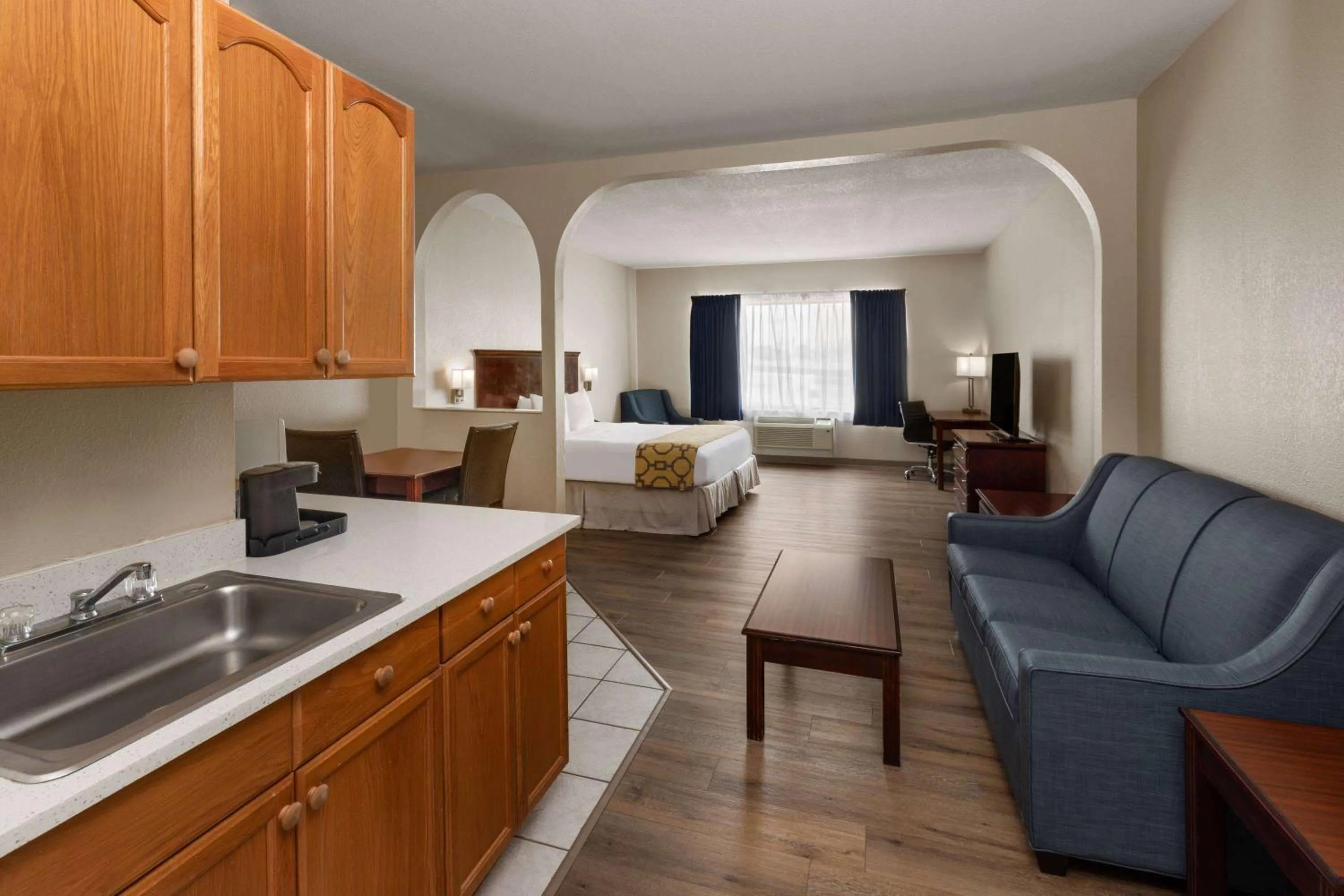 Bed in Baymont by Wyndham Houston Brookhollow