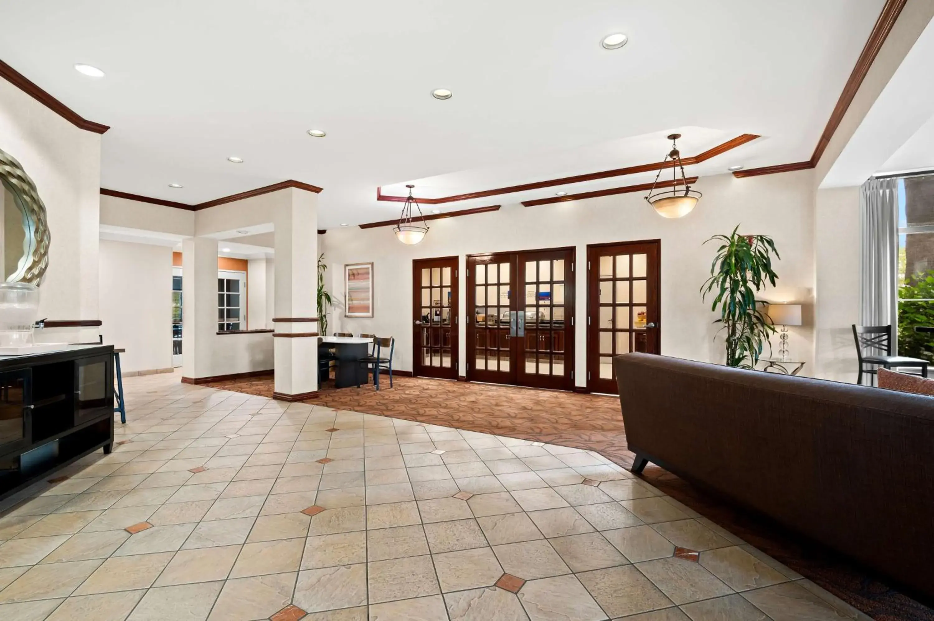 Lobby or reception in Best Western Ontario Mills Mall Lobby or reception in Best Western Ontario Mills Mall