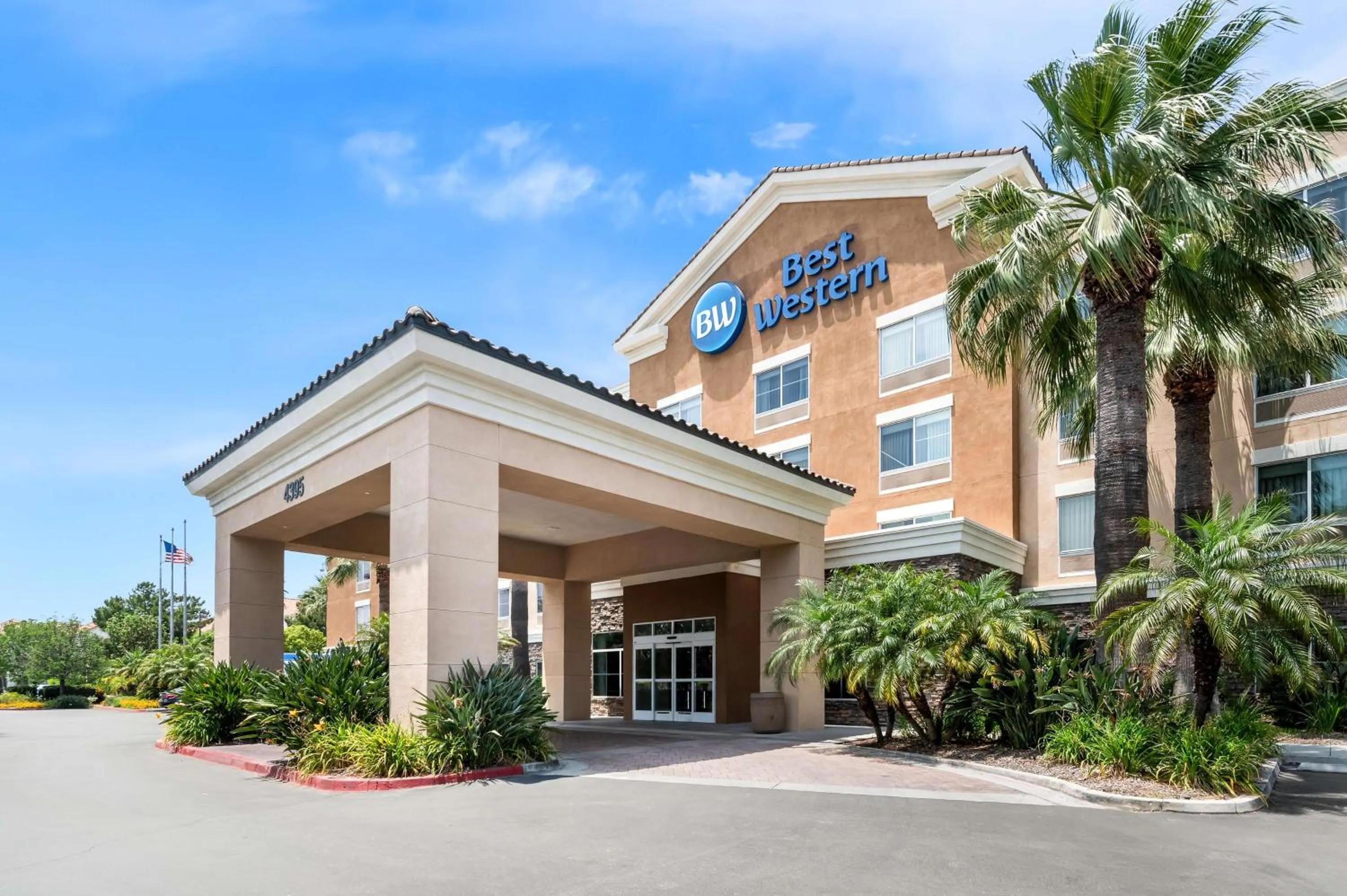 Property building in Best Western Ontario Mills Mall