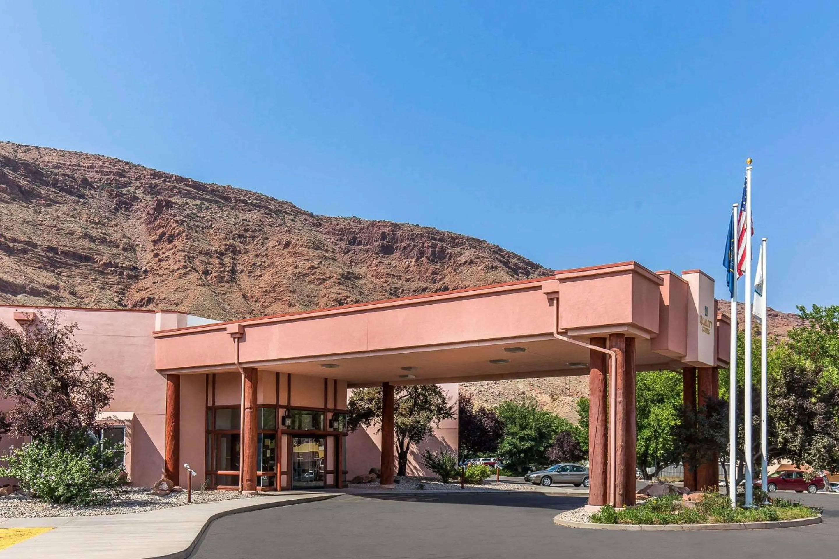 Property building in Quality Suites Moab near Arches National Park