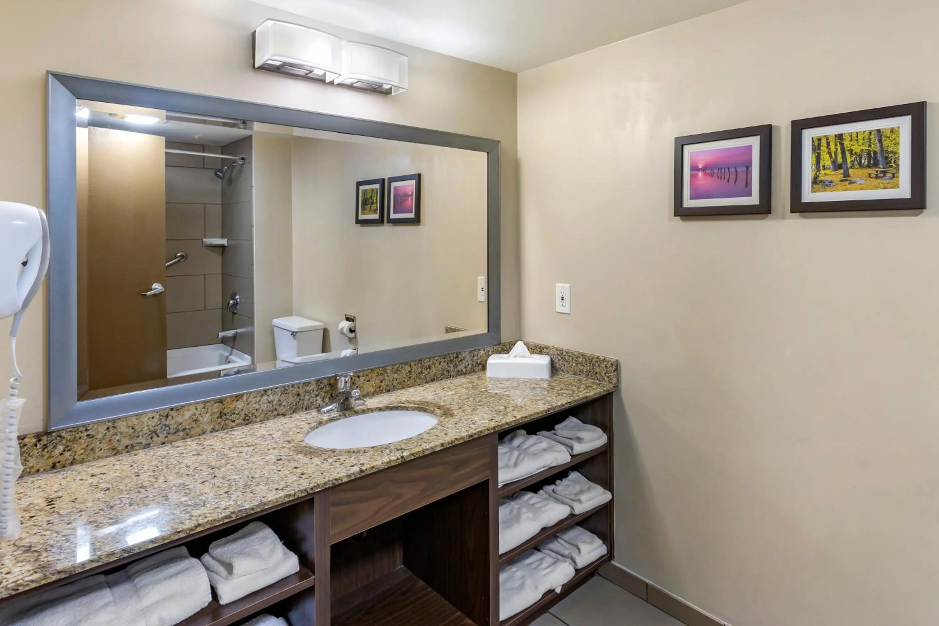 Bathroom in Comfort Inn Layton - Salt Lake City