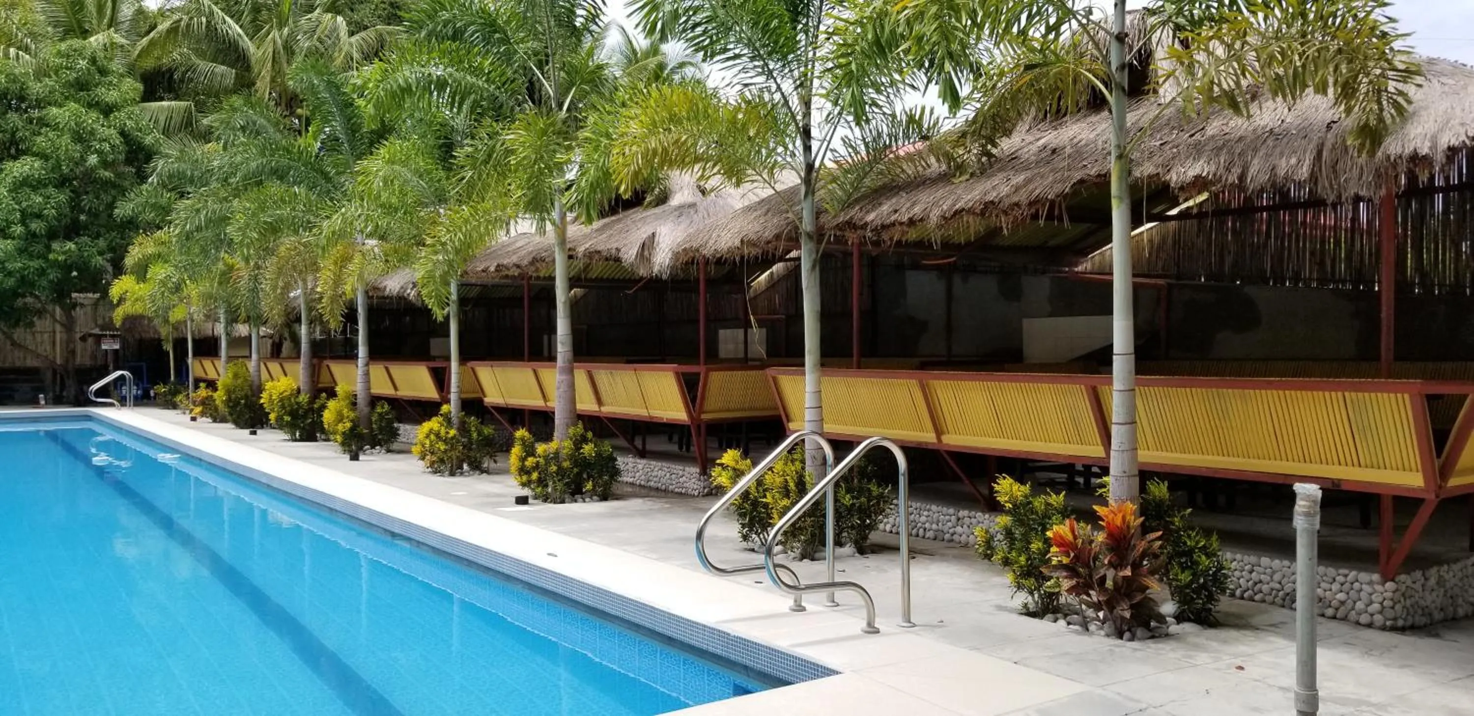 Pool view in Buenavista Family Inn