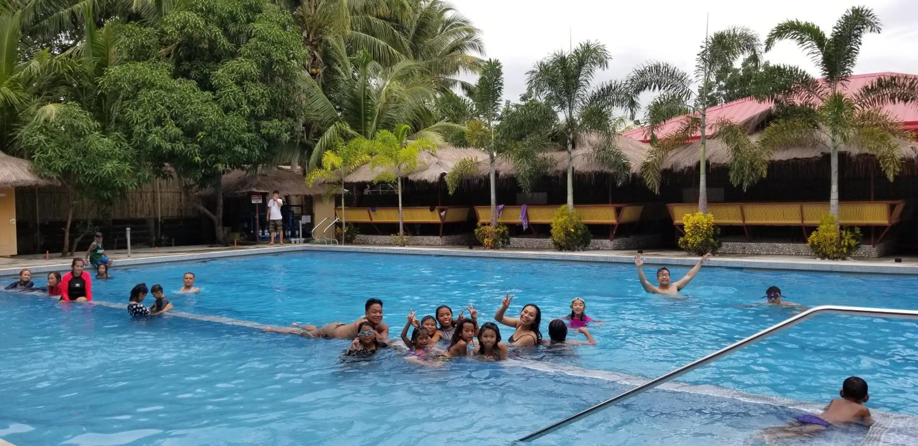 Swimming pool in Buenavista Family Inn