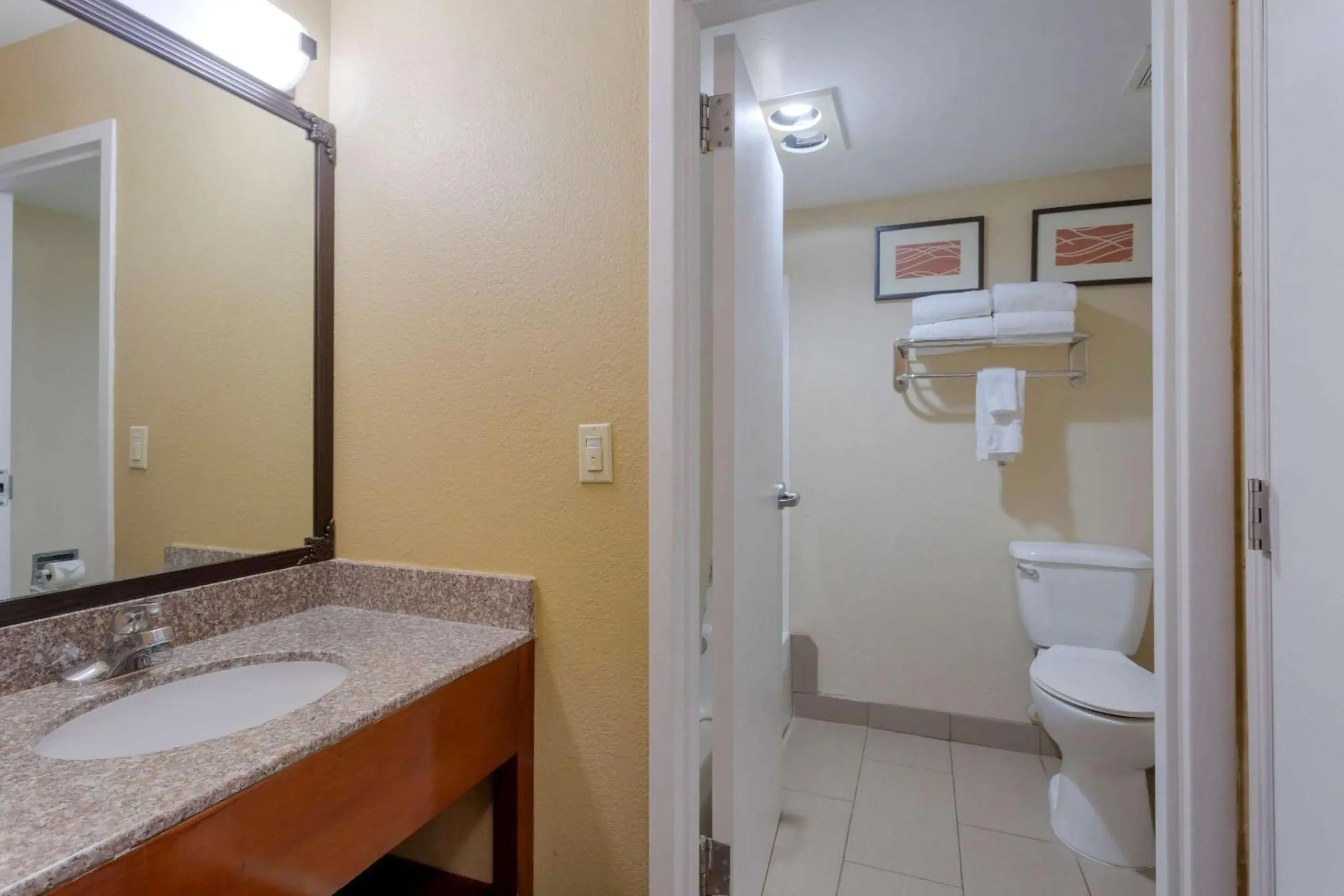 Bedroom in Comfort Inn & Suites Woods Cross - Salt Lake City North Bedroom in Comfort Inn & Suites Woods Cross - Salt Lake City North