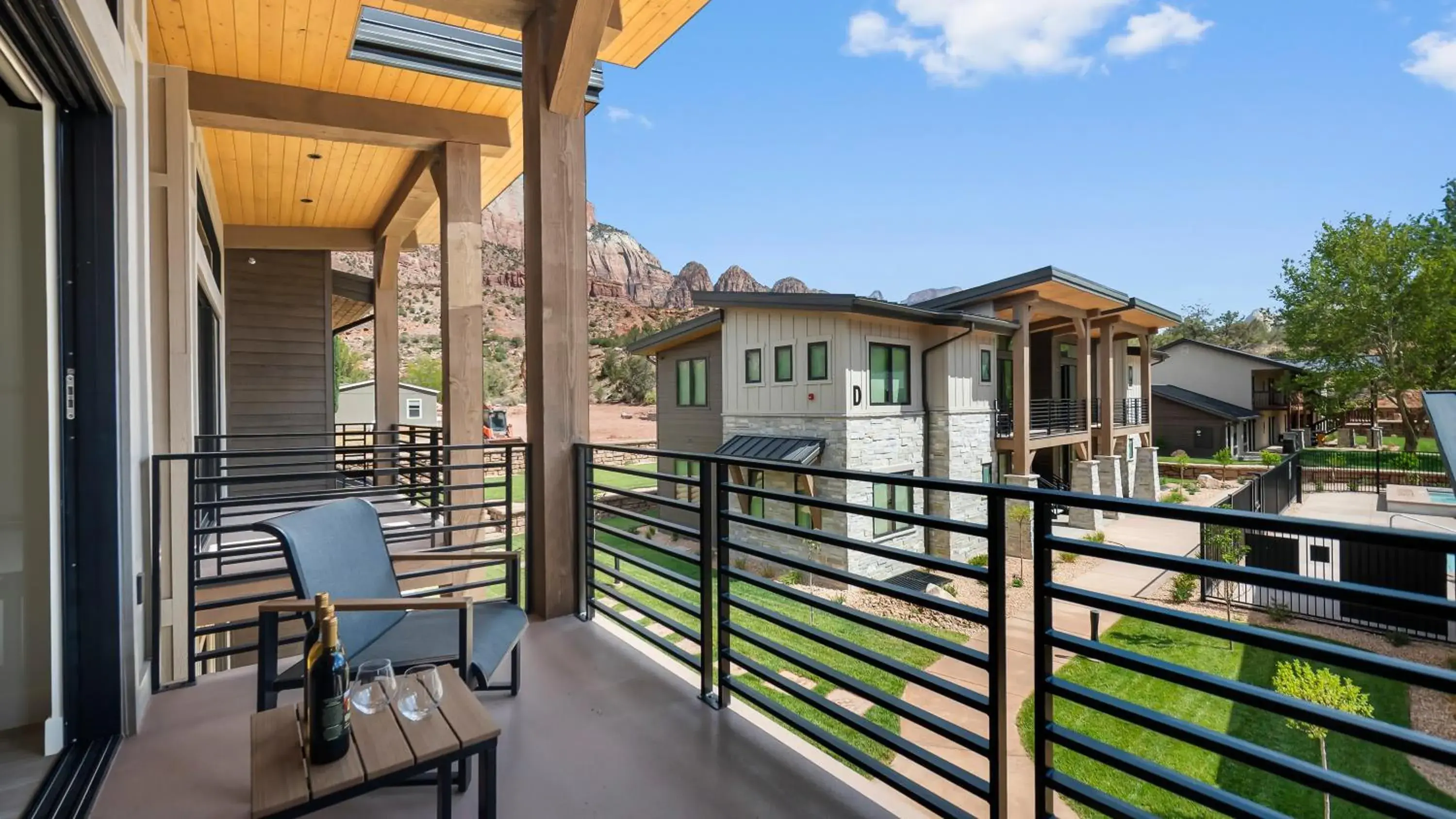 Property building in Montclair at Zion Property building in Montclair at Zion