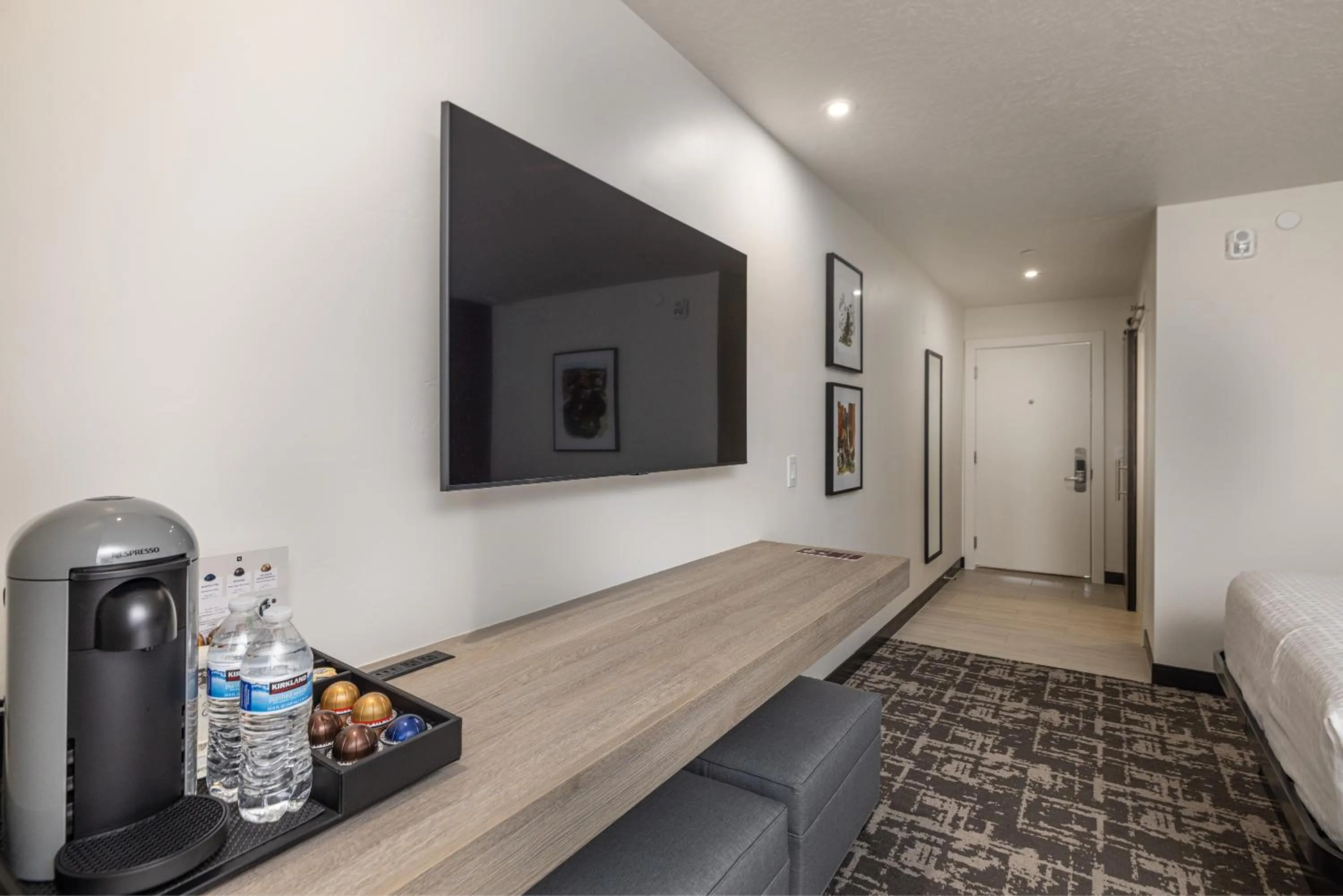 TV and multimedia in Montclair at Zion