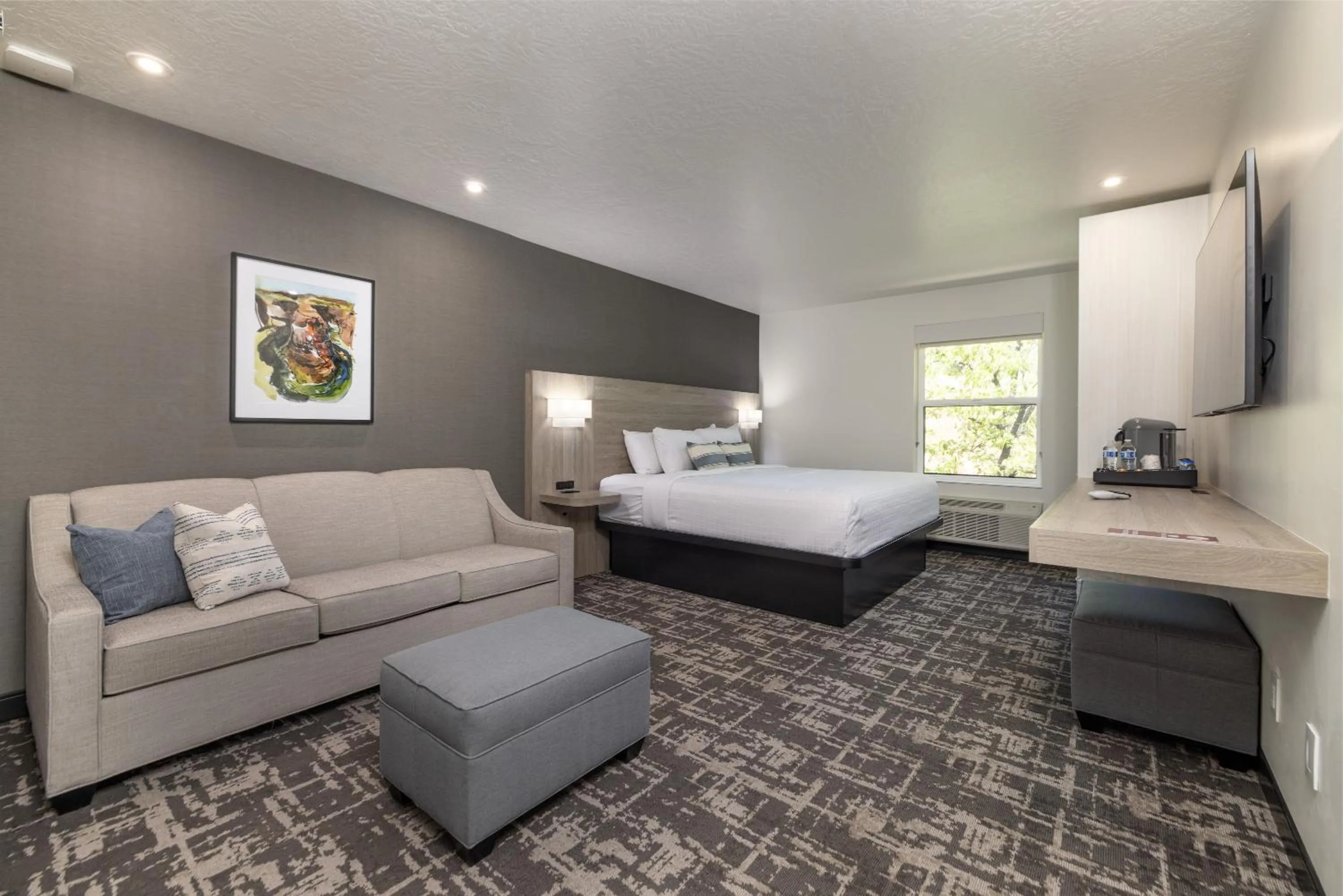 Bed in Montclair at Zion