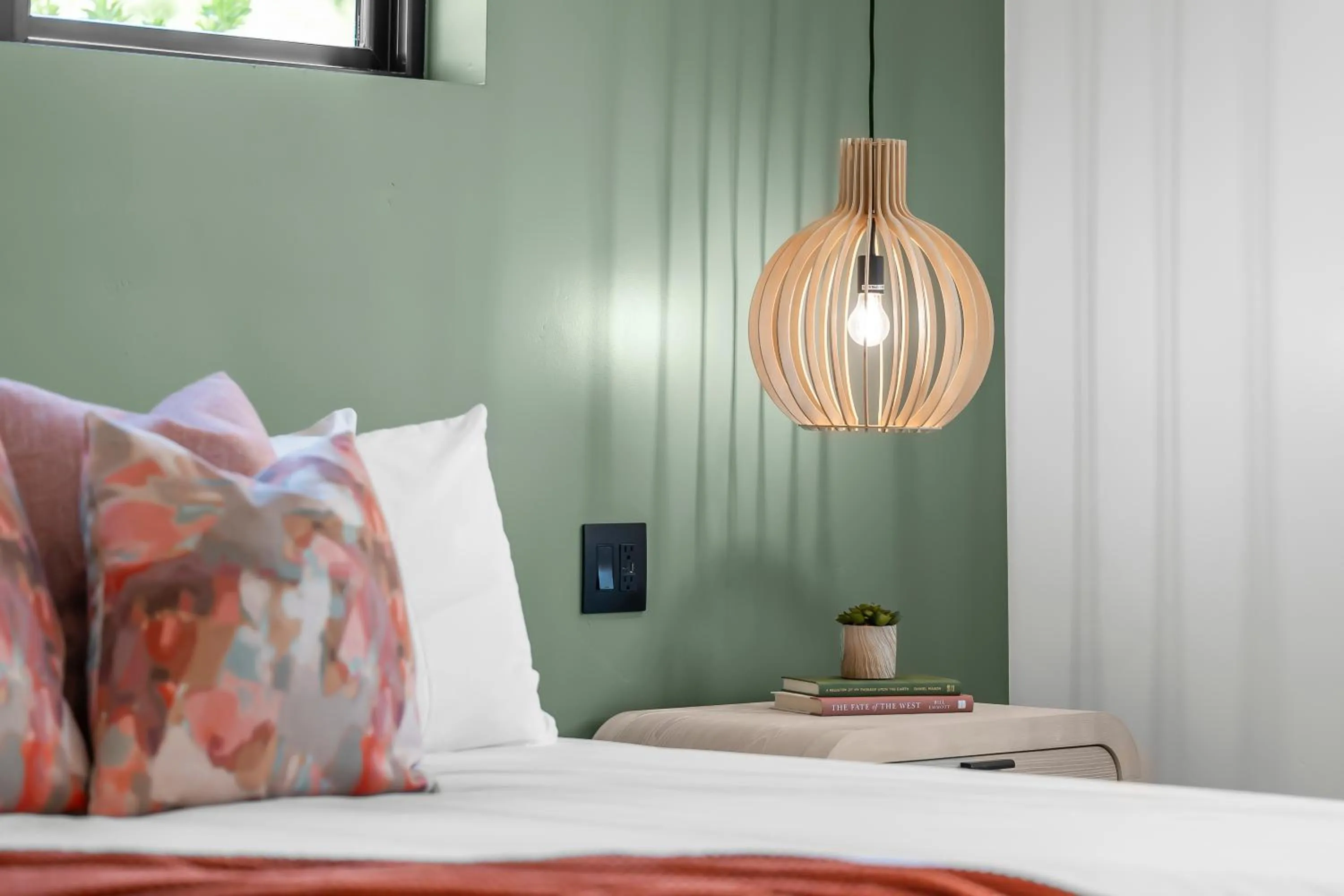 Bed in Montclair at Zion