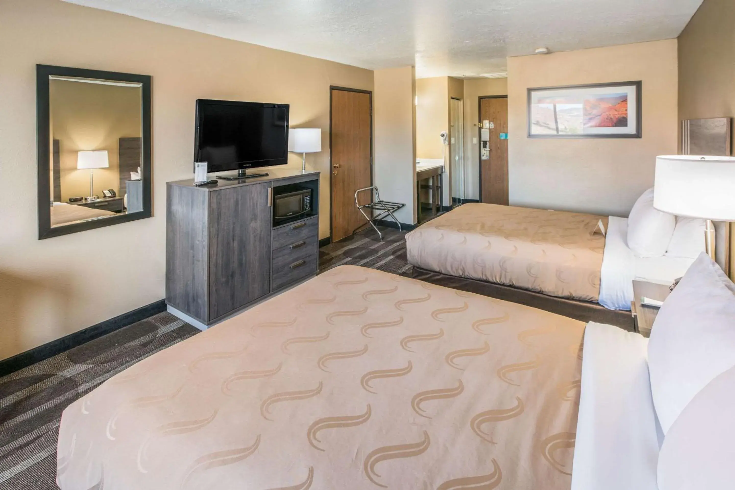 Photo of the whole room, Bed in Quality Inn Kanab National Park Area Photo of the whole room, Bed in Quality Inn Kanab National Park Area
