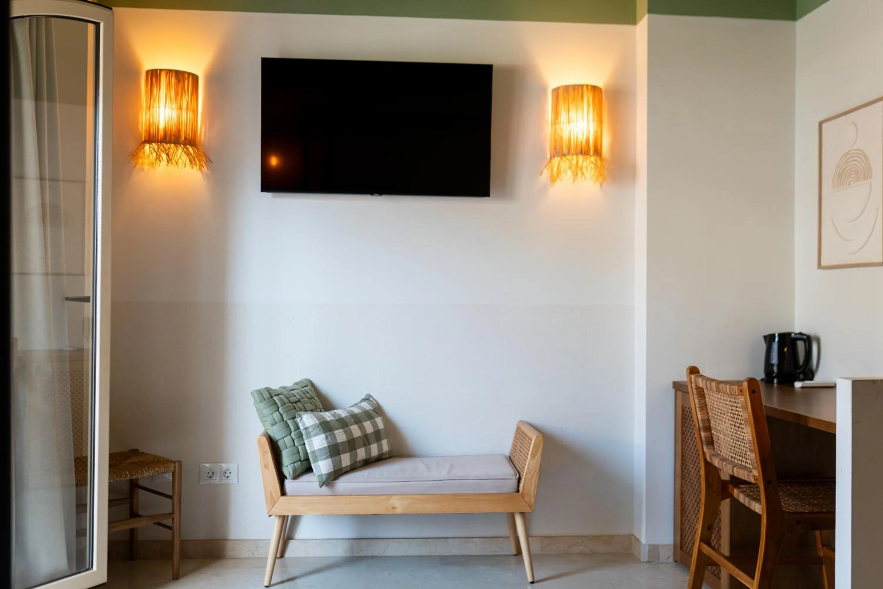 TV and multimedia in Rooms by JovA