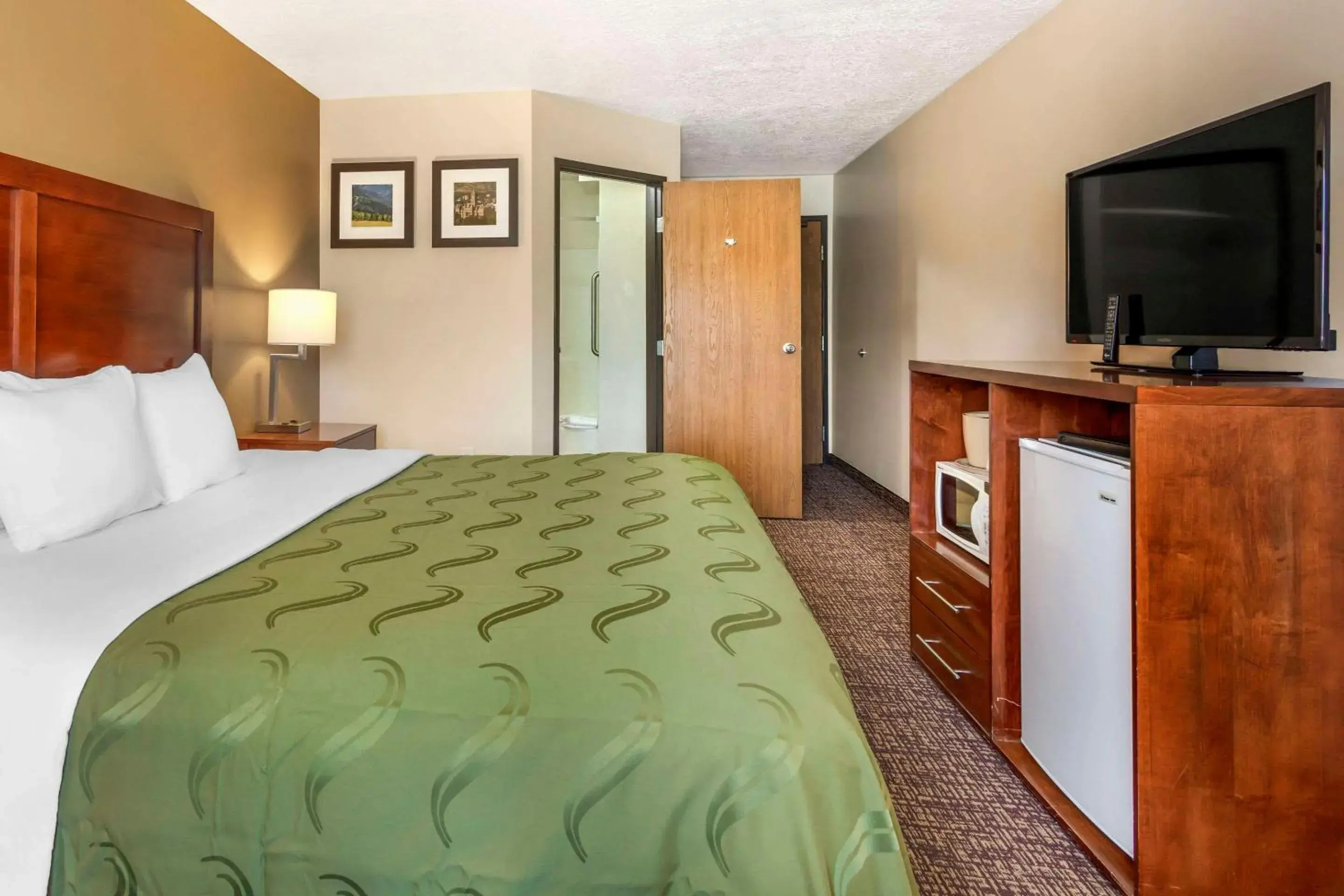 Bedroom, Bed in Quality Inn Logan near University Bedroom, Bed in Quality Inn Logan near University