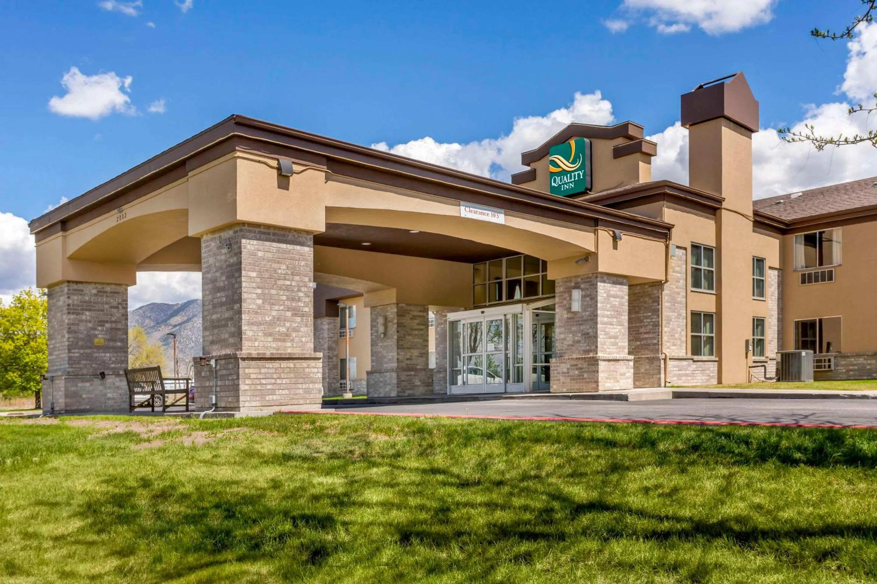 Property building in Quality Inn Logan near University