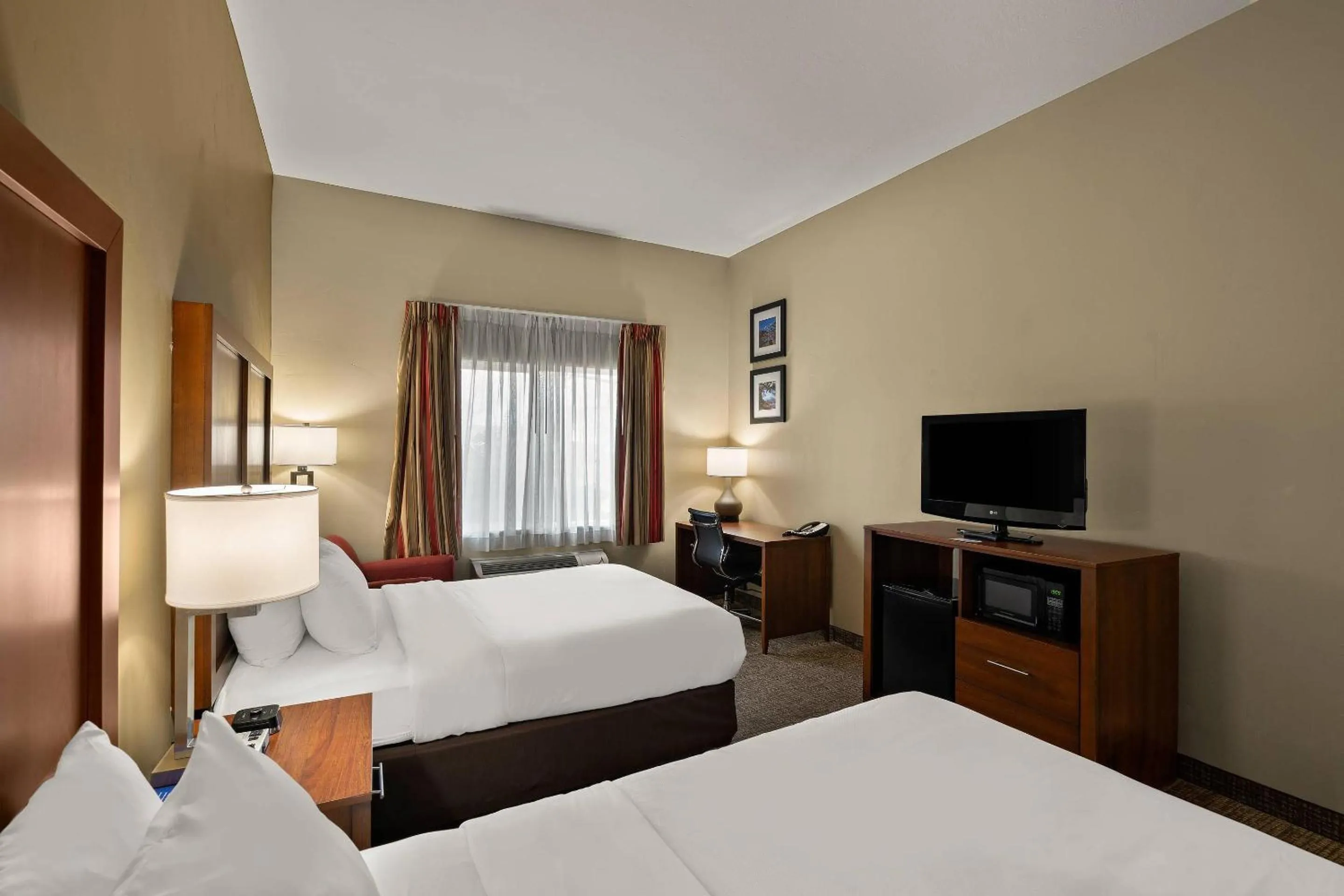 Bedroom, Bed in Comfort Inn Ogden near Event Center