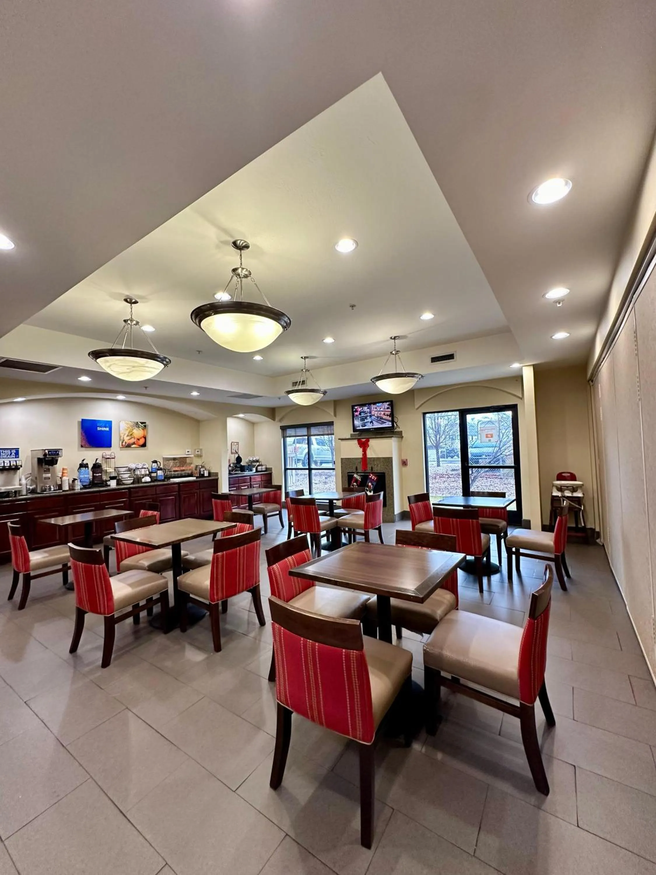 Breakfast in Comfort Inn Ogden near Event Center