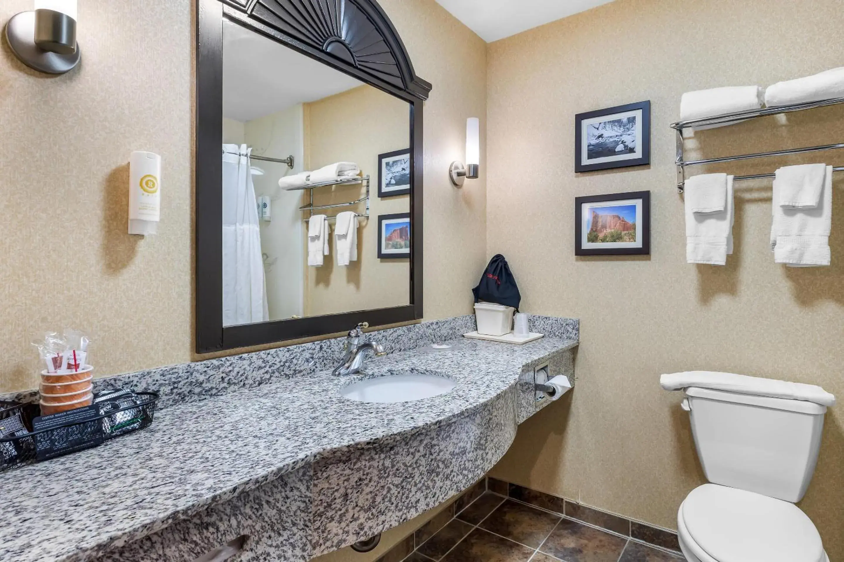 Bedroom in Comfort Inn Ogden near Event Center Bedroom in Comfort Inn Ogden near Event Center