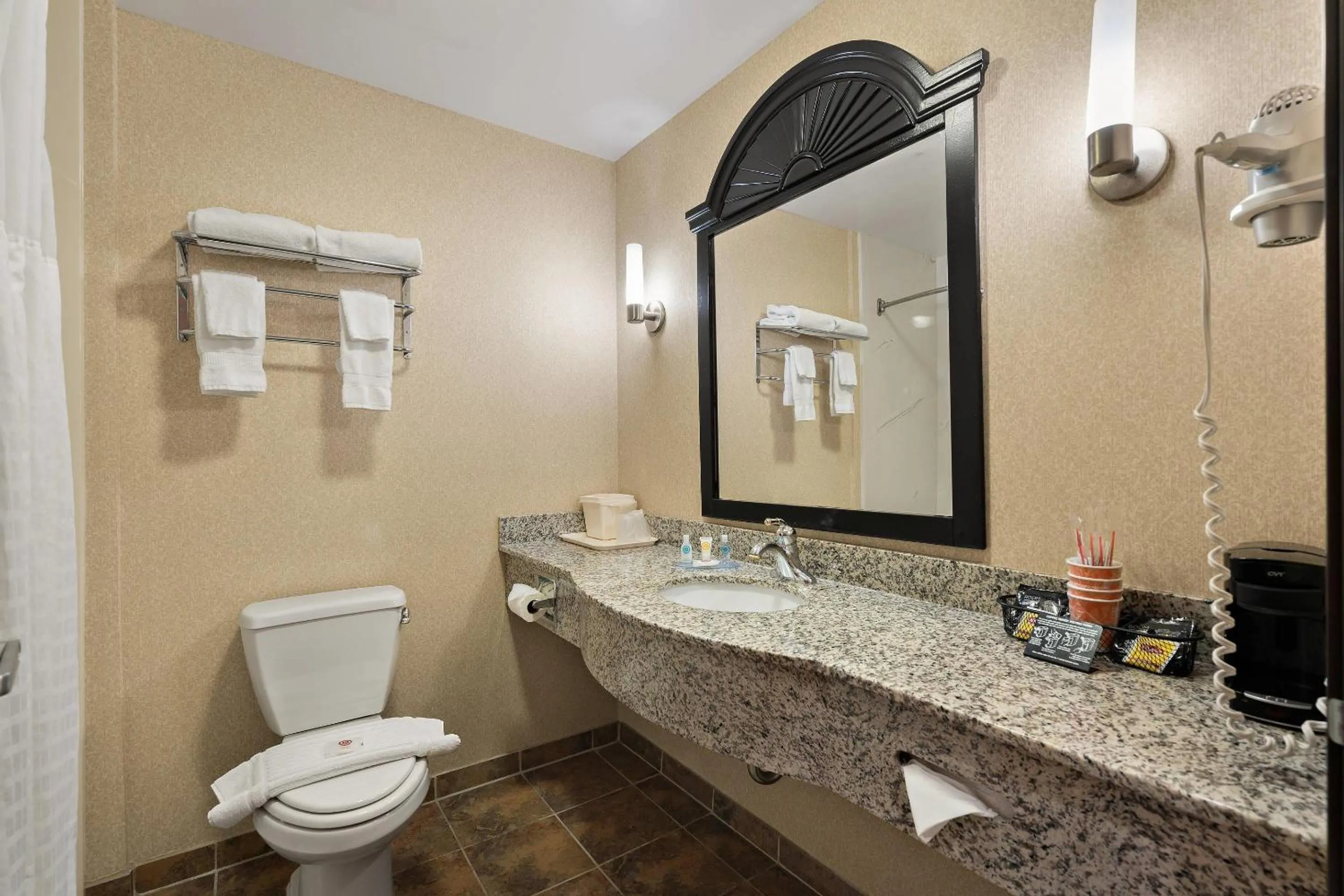 Bedroom in Comfort Inn Ogden near Event Center