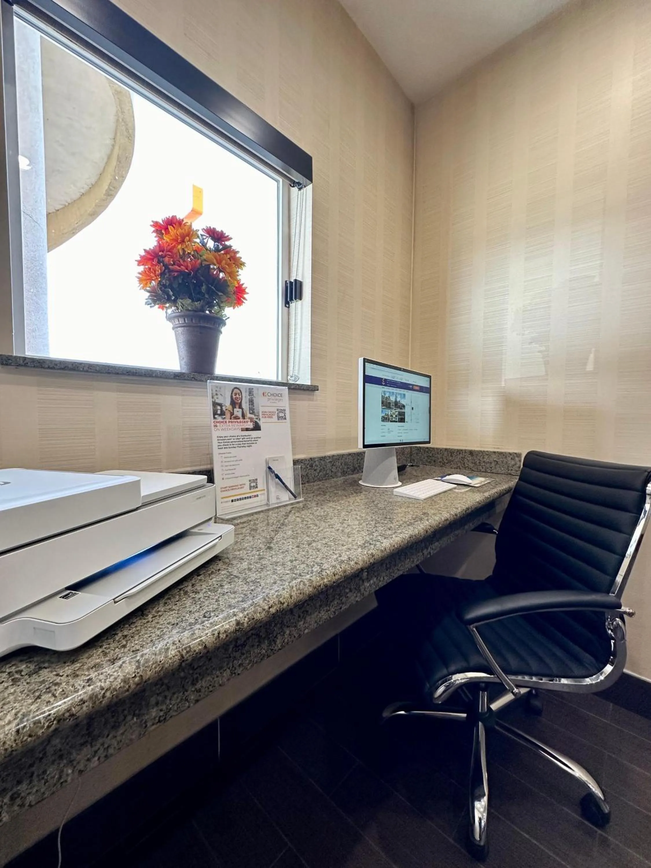 Business facilities in Comfort Inn Ogden near Event Center