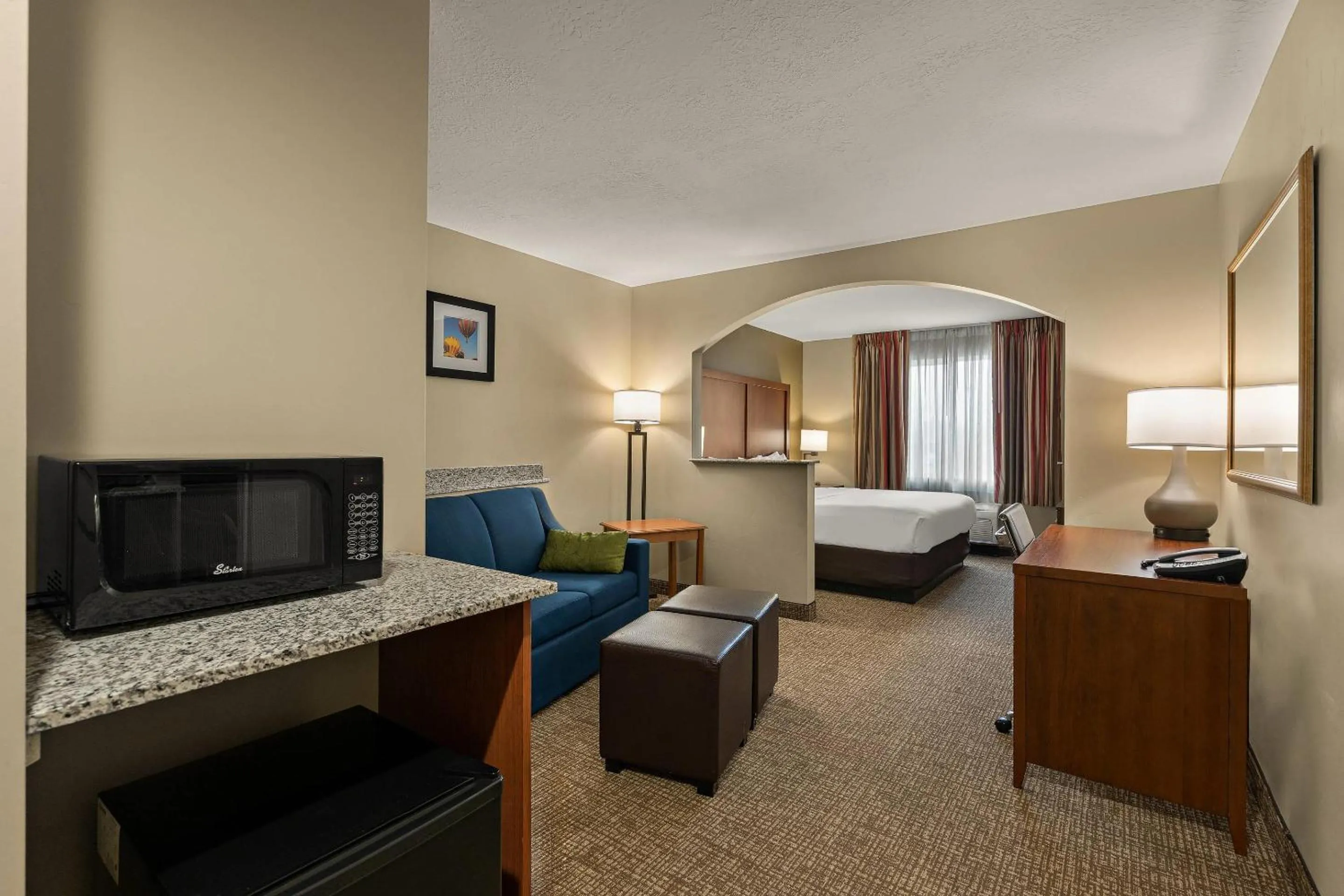 Bedroom, Bed in Comfort Inn Ogden near Event Center