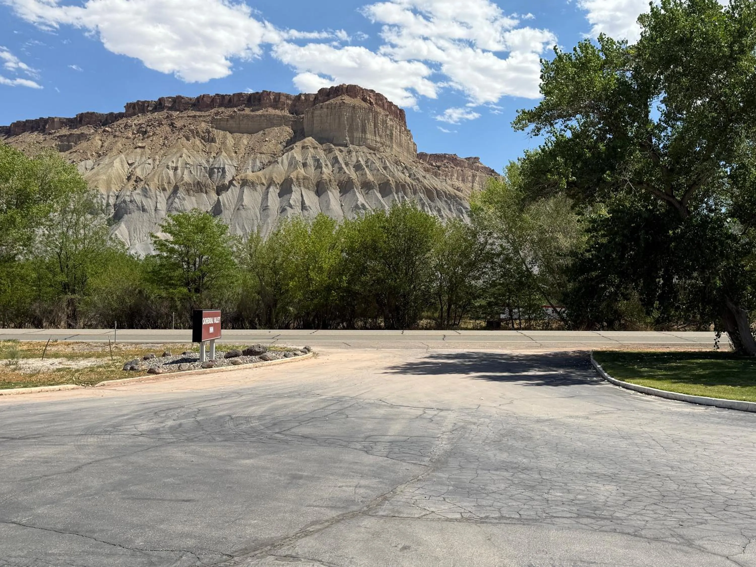 Parking in Cathedral Valley Inn