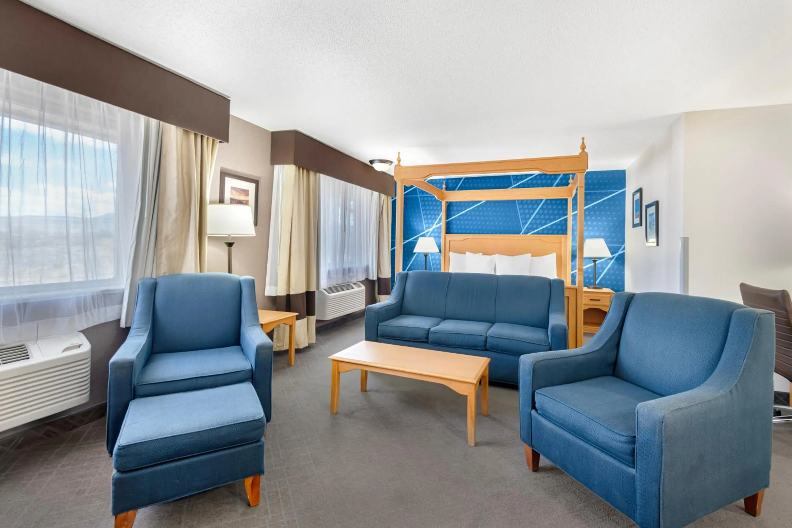 Bedroom, Bed in Comfort Inn Green River National Park Area