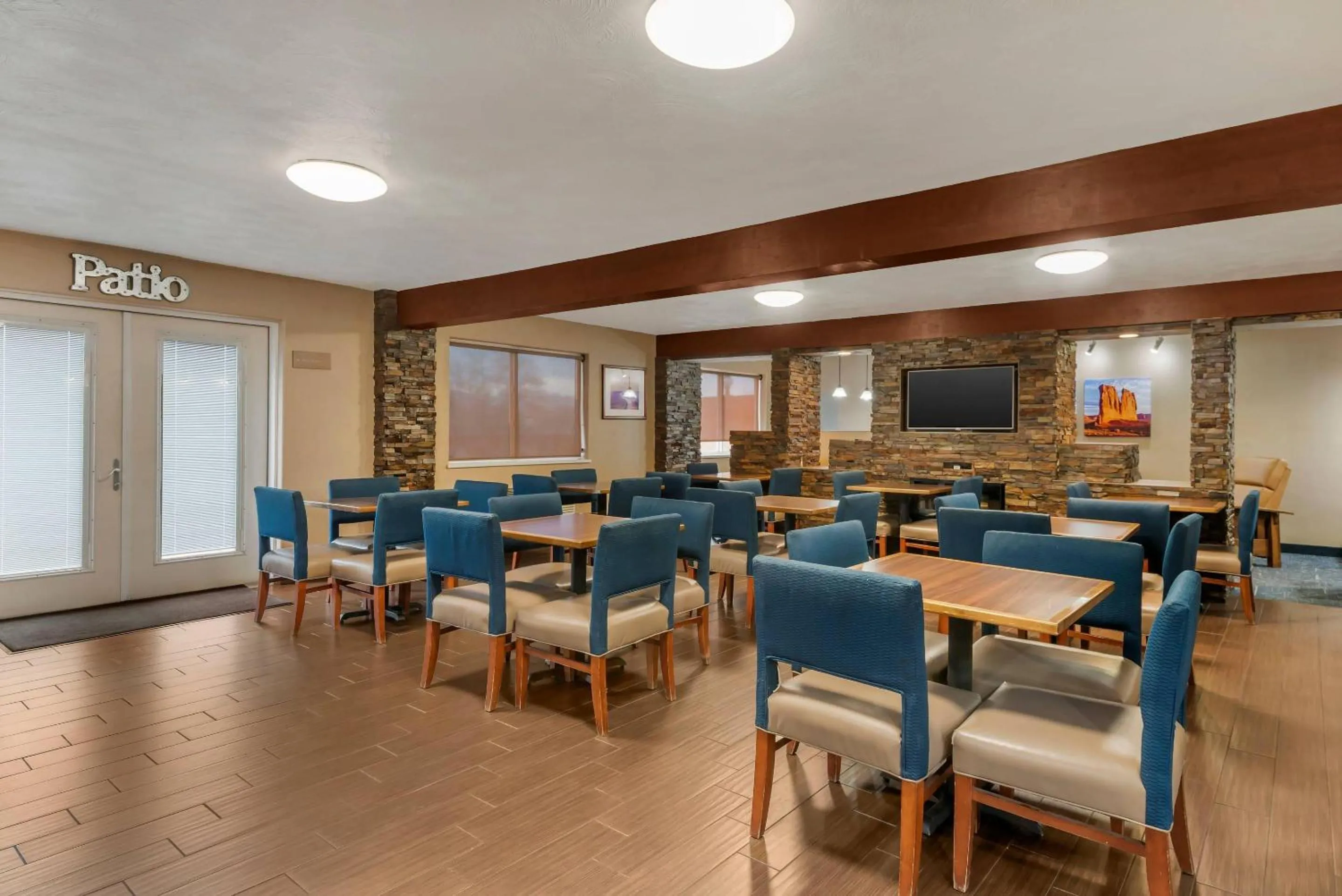 Breakfast in Comfort Inn Green River National Park Area