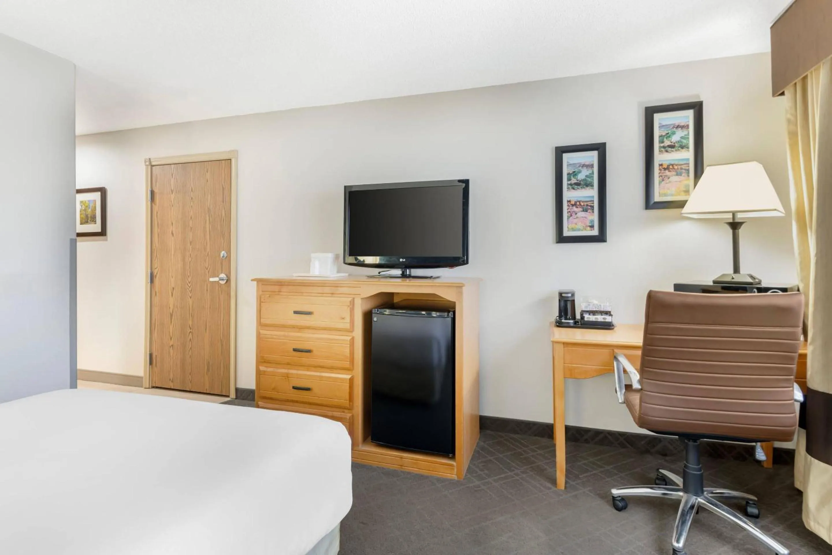 Bedroom, Bed in Comfort Inn Green River National Park Area