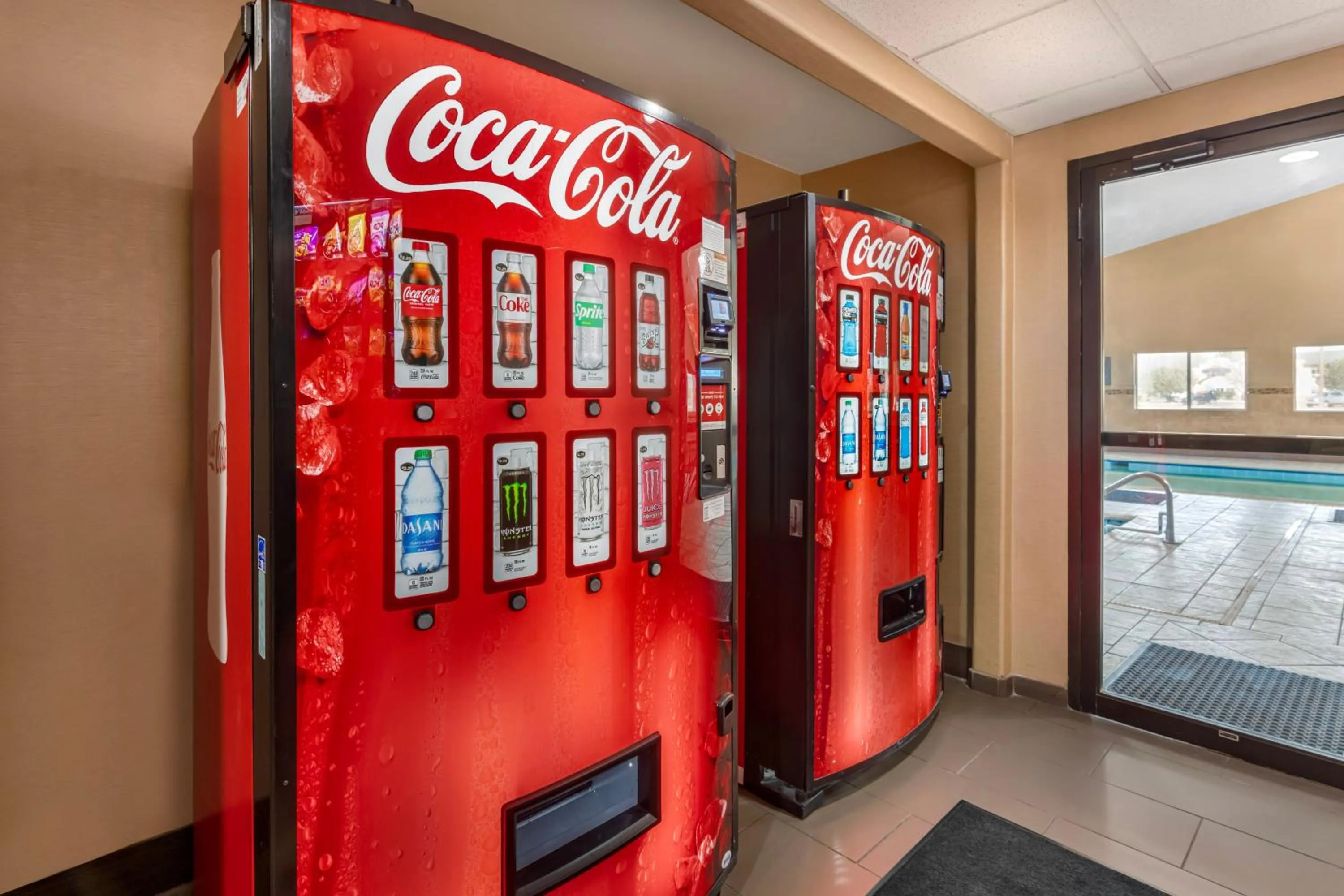 vending machine in Comfort Inn Green River National Park Area