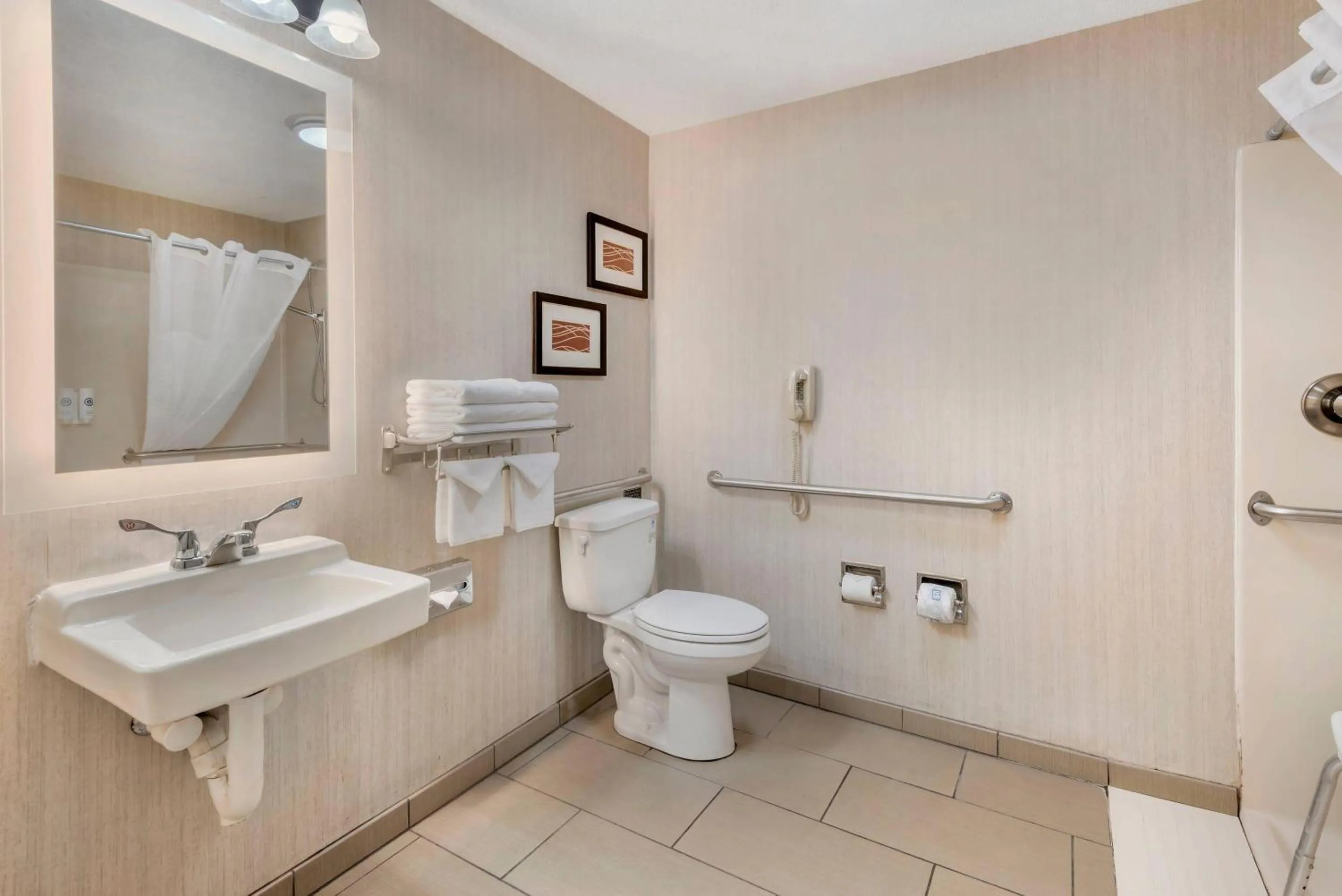 Bedroom in Comfort Inn Green River National Park Area