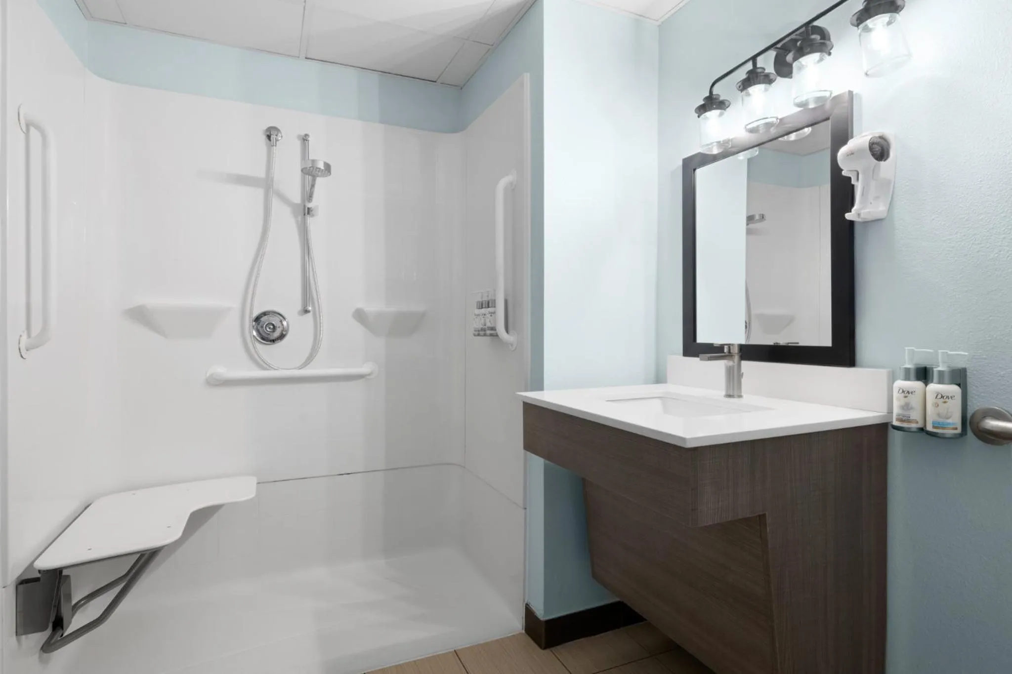 Bathroom in Garner Hotel Virginia Beach North by IHG